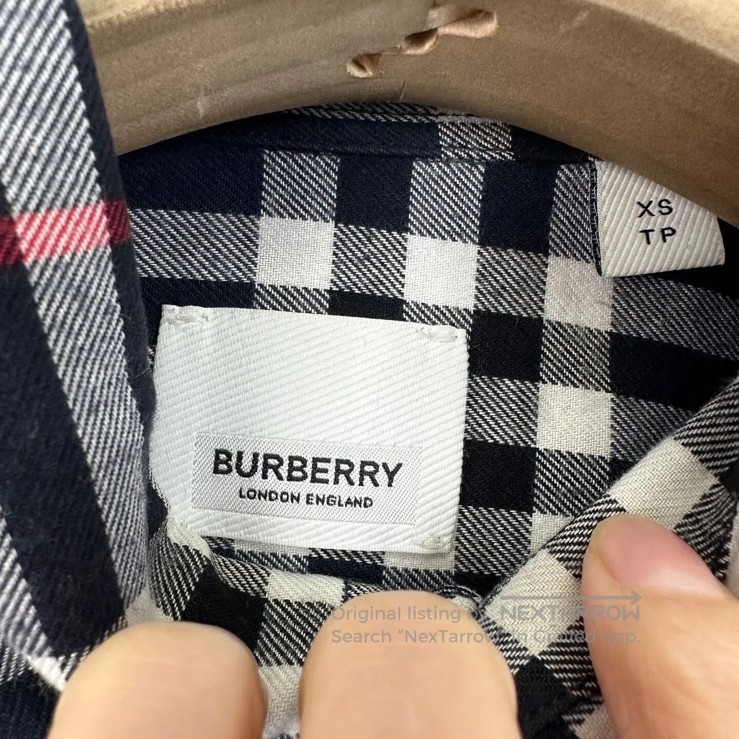 Burberry Burberry Classic Check Long-Sleeve Shirt XS. Size XS / US 0-2 / IT 36-38 - 4 Thumbnail