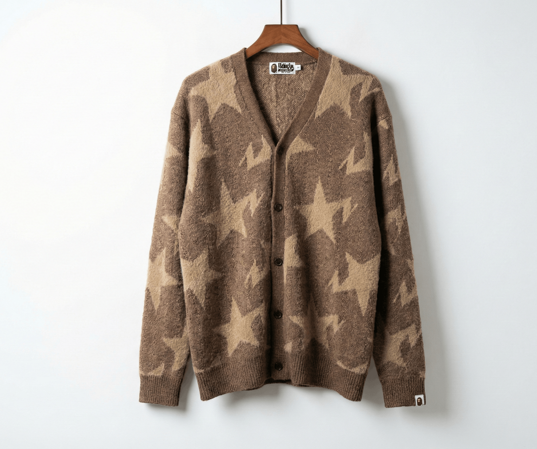 Bape A Bathing Ape BAPE Sta Cardigan Men L Beige Relaxed Knit Size US L / EU 52-54 / 3 - 1 Thumbnail