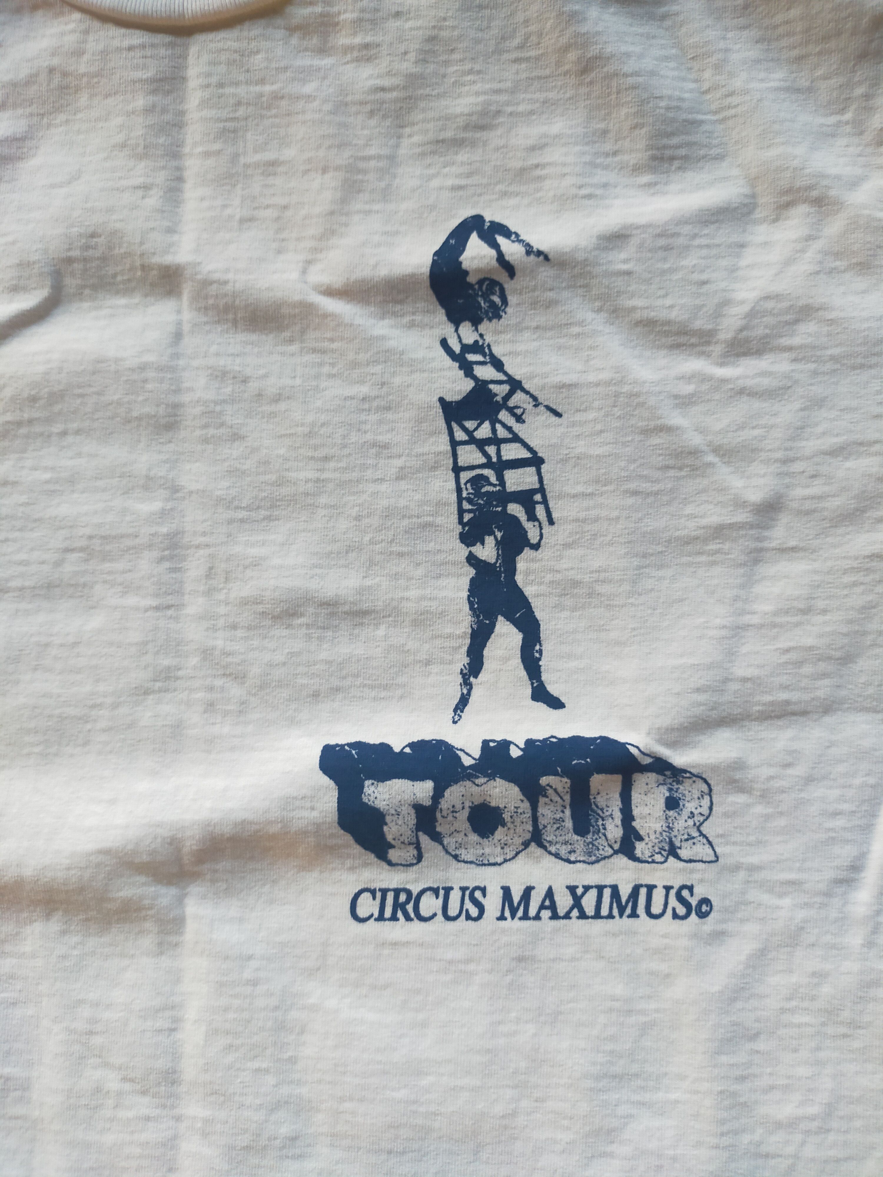 Travis Scott Travis Scott Utopia Chicago Illinois tour merch shirt Size US M / EU 48-50 / 2 - 4 Thumbnail