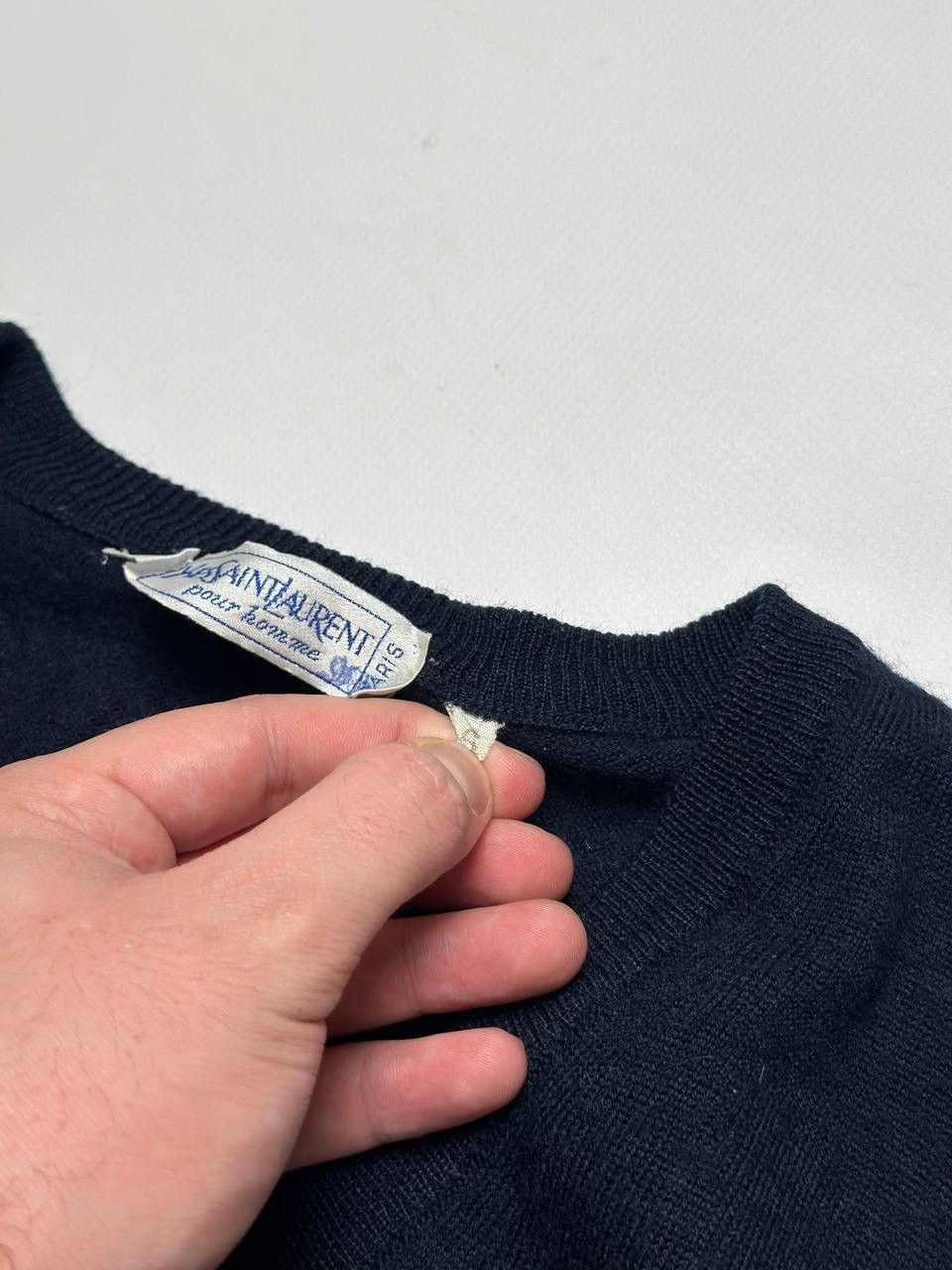 Yves Saint Laurent 1990 era Yves Saint Laurent Wool Oldmoney Luxury Sweater Size M / US 6-8 / IT 42-44 - 6 Thumbnail