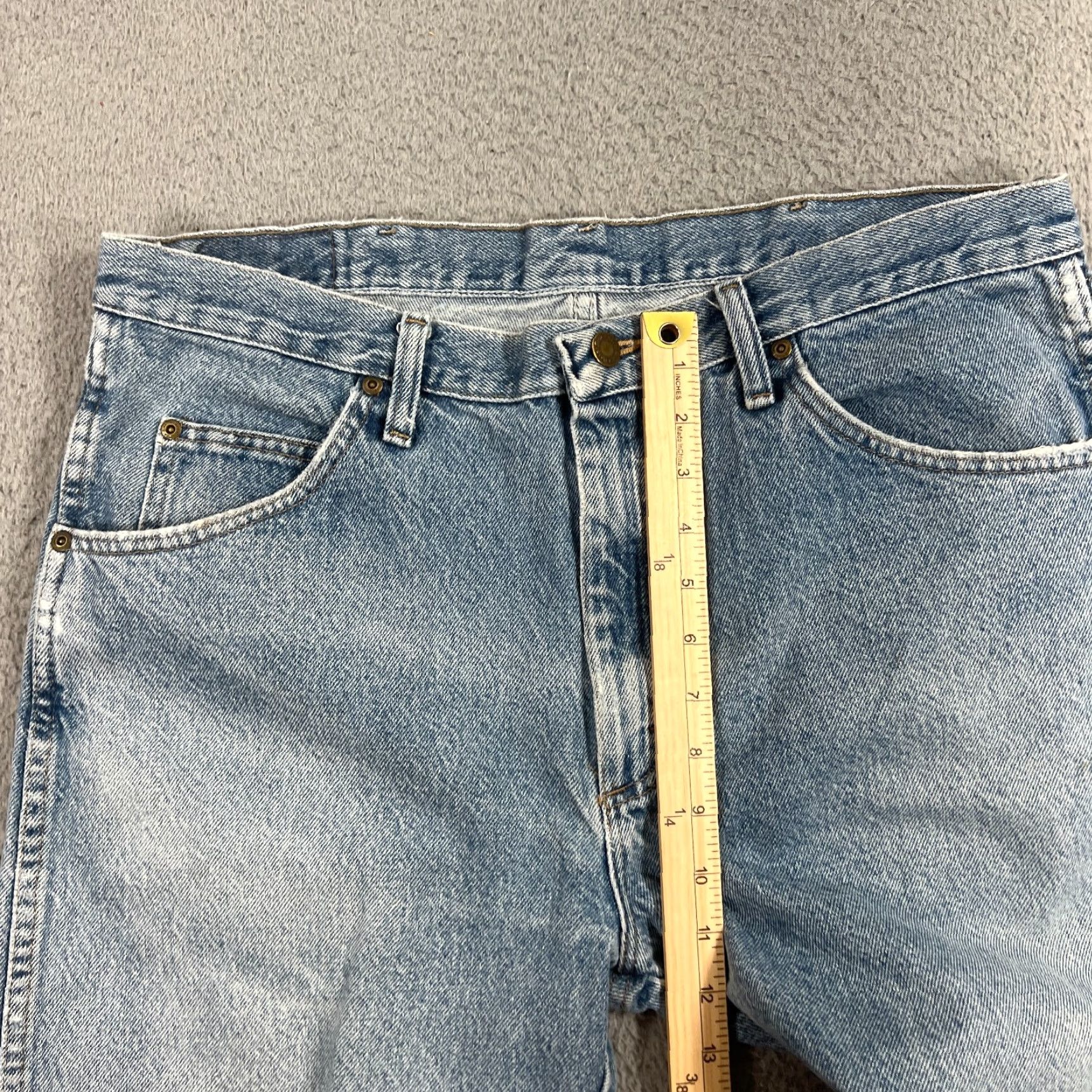 Wrangler Wrangler Bermuda Shorts Mens 36 Cut Off Light Denim Blue Grunge Jorts Size US 36 / EU 52 - 4 Thumbnail