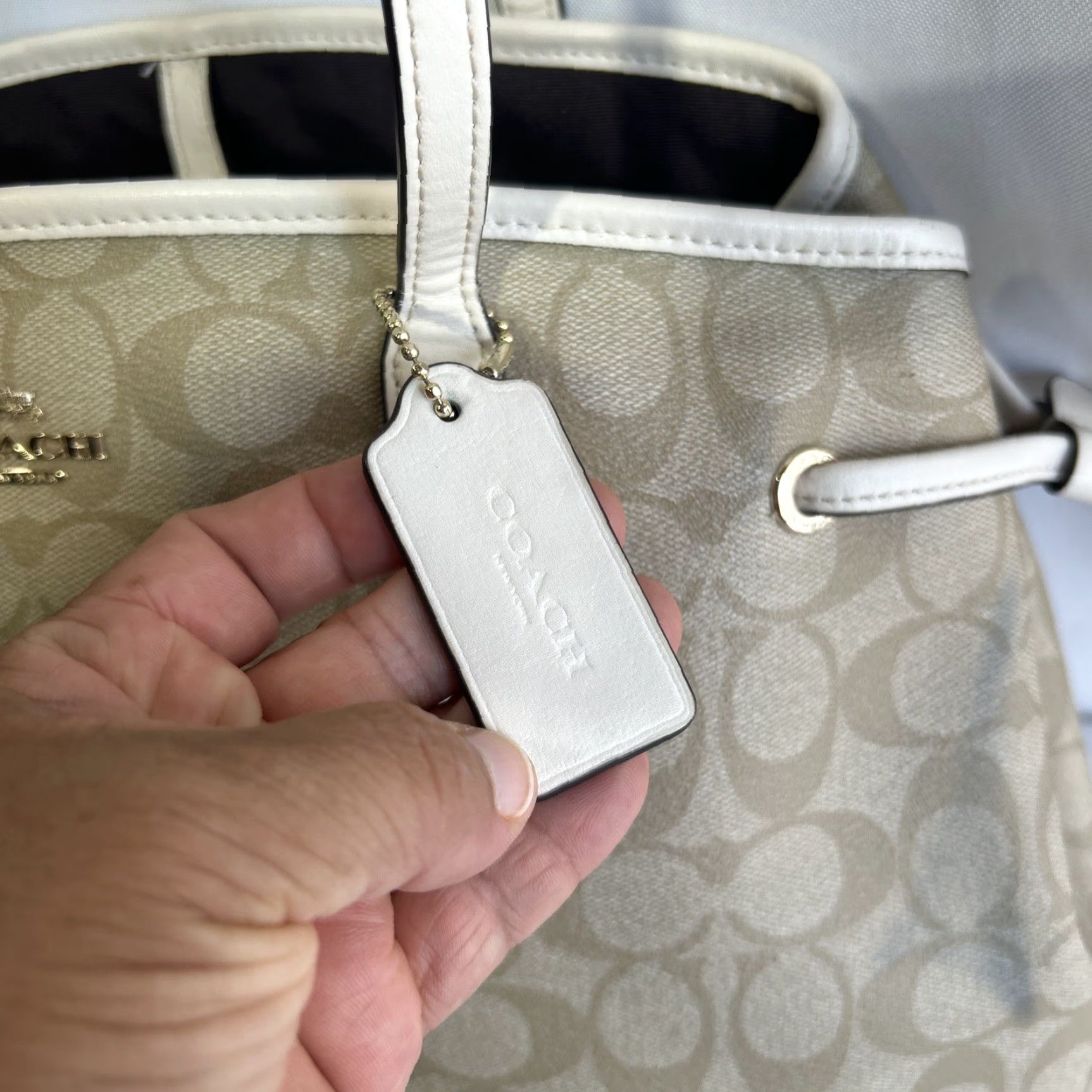Coach VINTAGE Coach Tote Signature Beige & Ivory Drawstring Carryall Satchel Handbag F57842 Size ONE SIZE - 3 Thumbnail