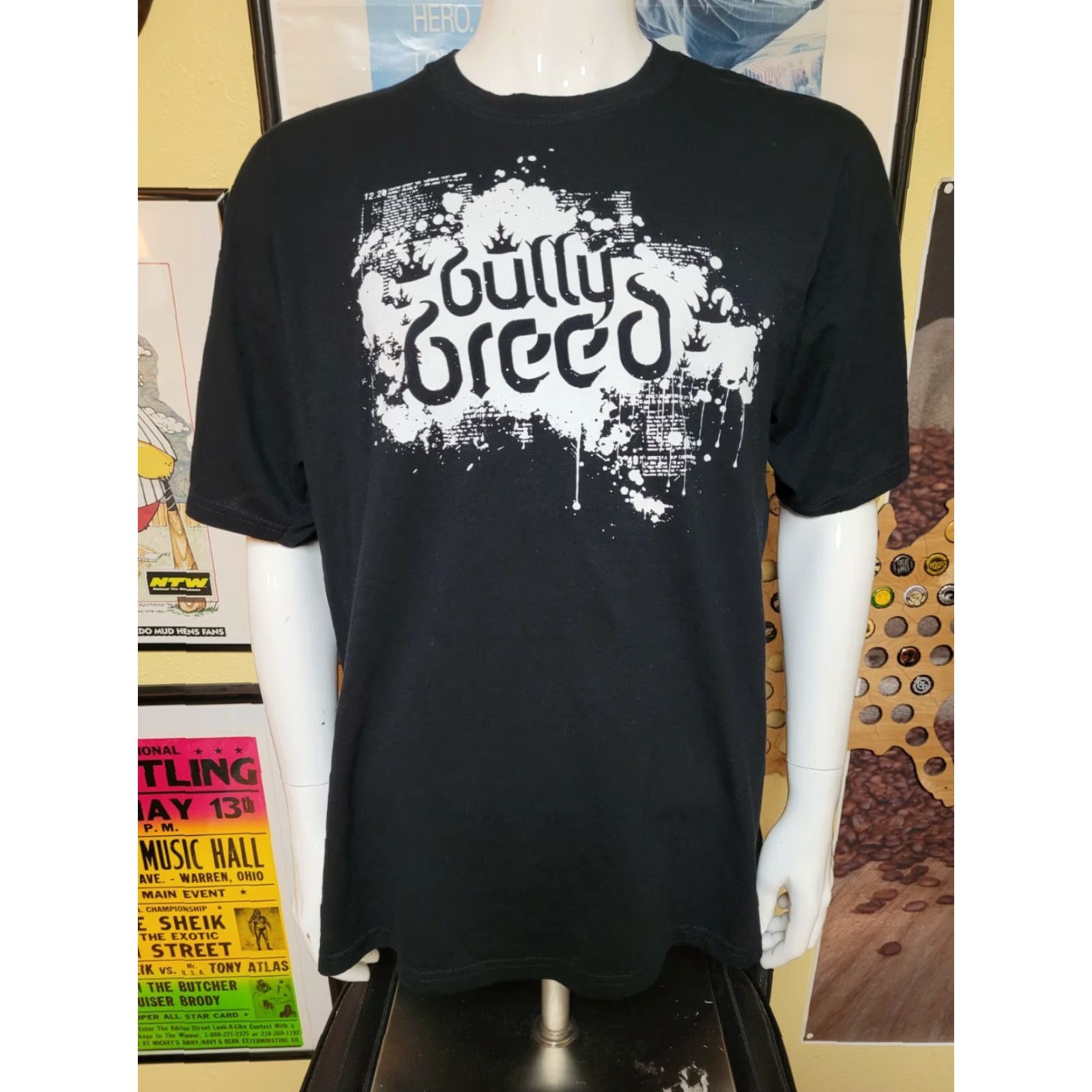 Gildan Bully Breed T Shirt XL Black Gildan 100% Cotton Short Sleeve Men Graphic Tee Rap Hip-Hop Toledo Hells Kitchen Dasit Hateez Bully Breed Ent Size US XL / EU 56 / 4 - 2 Thumbnail
