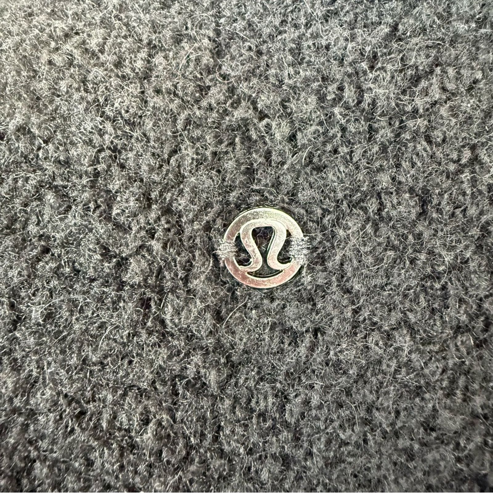 Lululemon Lululemon Athletica women sherpa jacket size 6 Size 28" / US 6 / IT 42 - 5 Thumbnail
