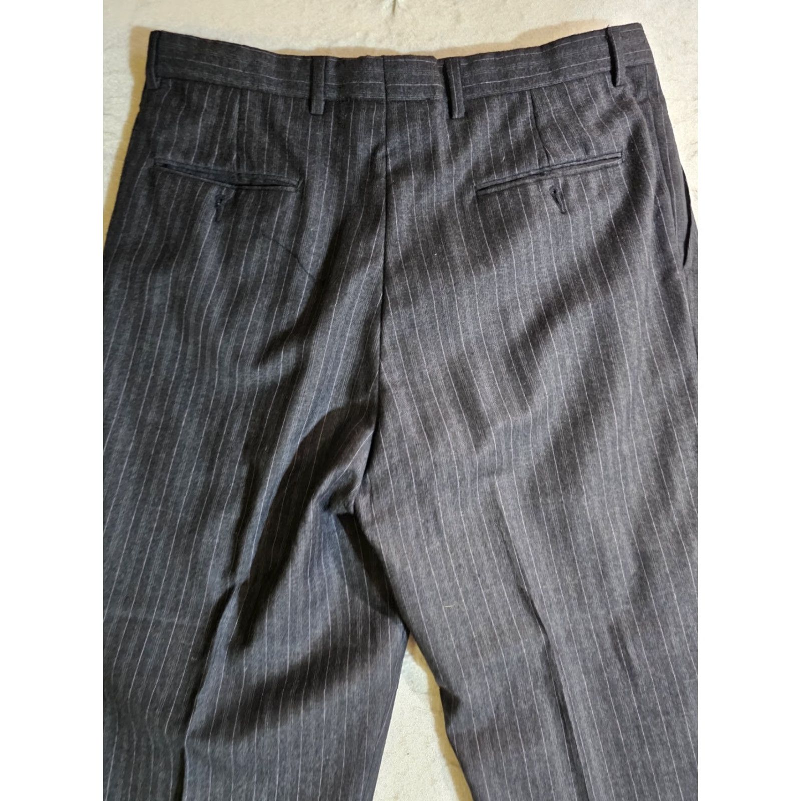 Hart Schaffner Marx VINTAGE Hart Schaffner Marx 1887 Collection Pin Striped 2 Pc Suit Sz 42 R 34x30 Charcoal Gray Wool Size 42R - 6 Thumbnail