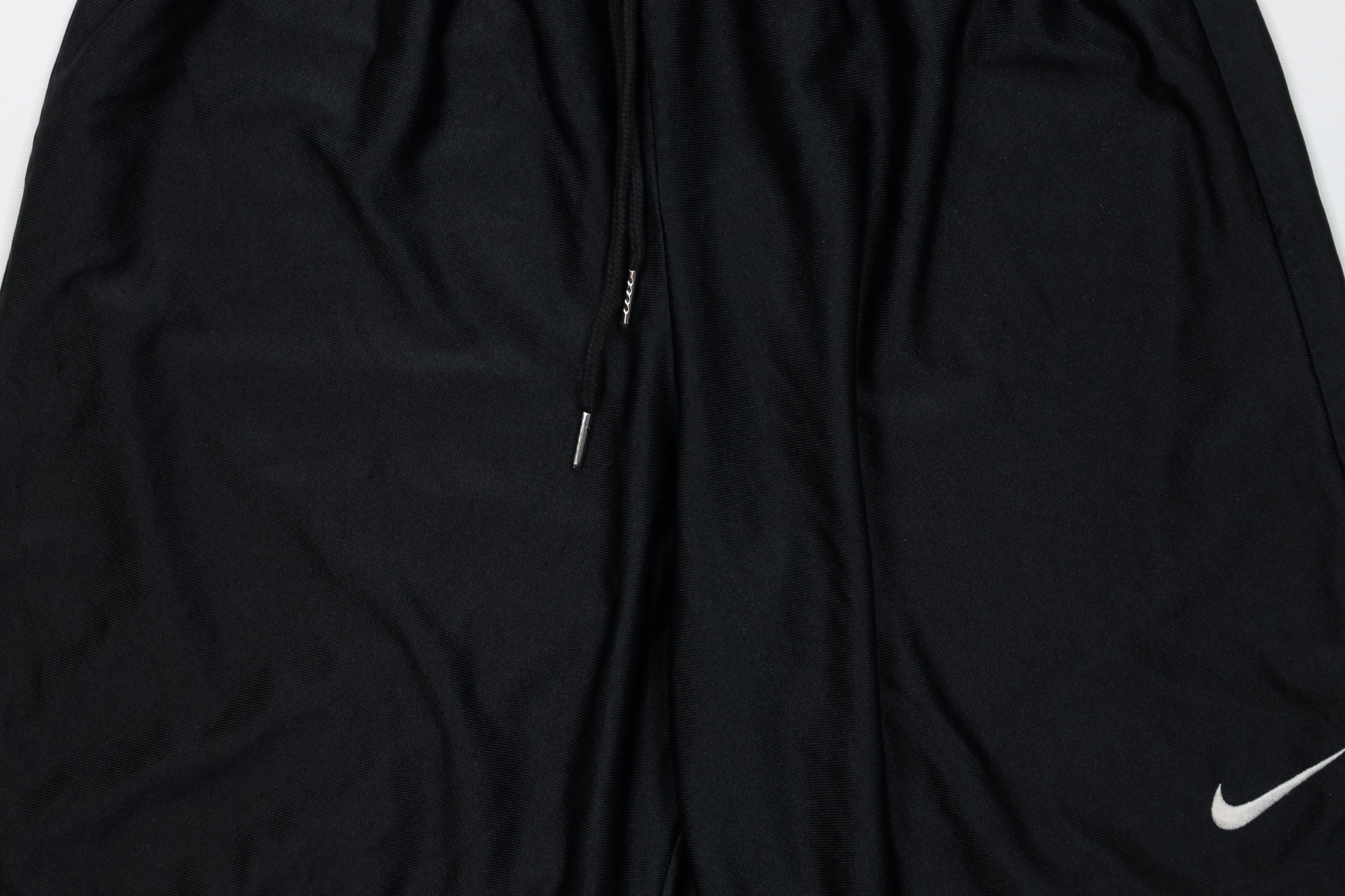 Nike Vintage 90s Nike Mini Swoosh Above Knee Shorts Black USA Size US 32 / EU 48 - 3 Thumbnail