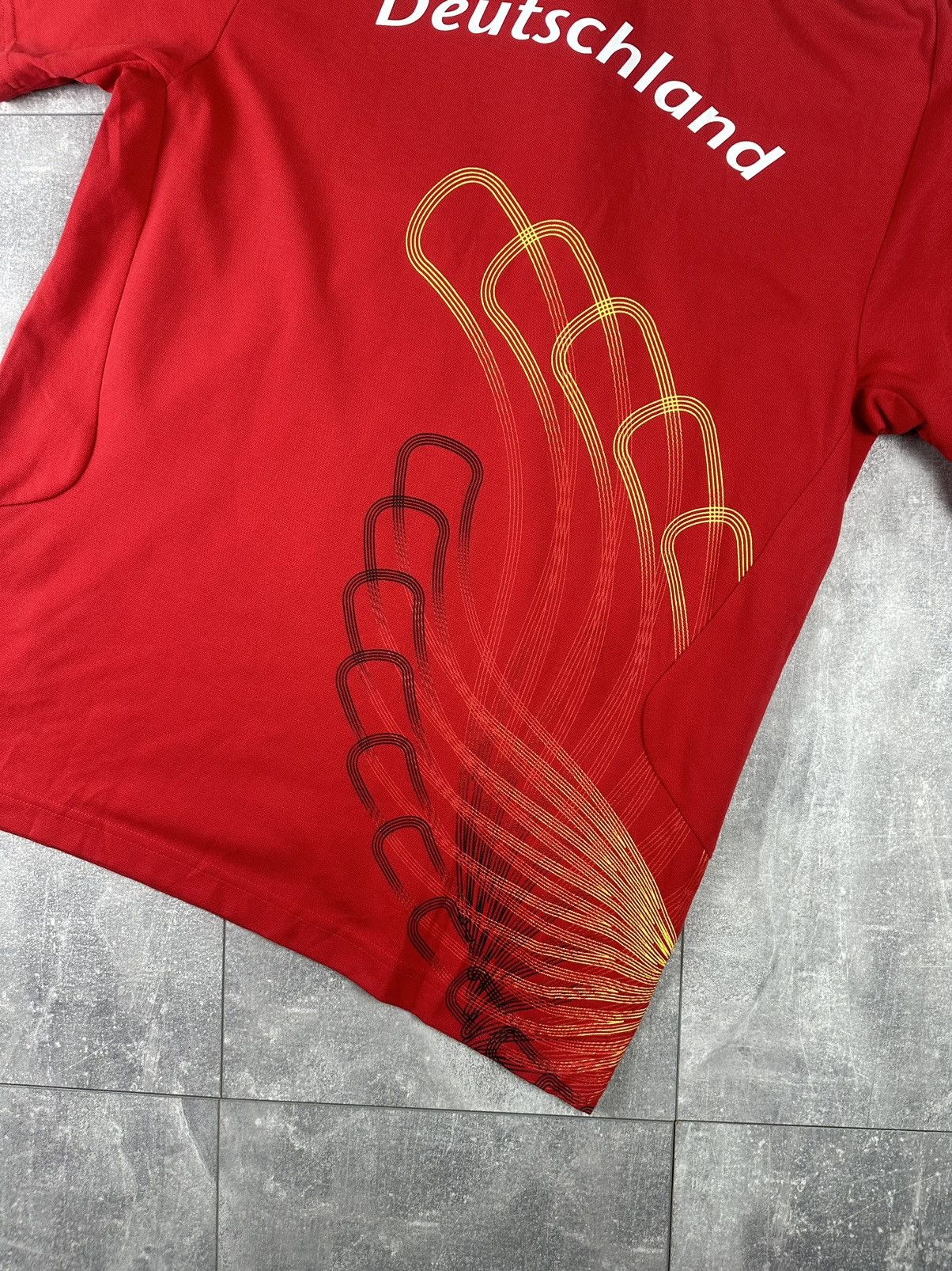Adidas Adidas Deutscher Handbullbund Vintage Retro 2011/12 Jersey Size US M / EU 48-50 / 2 - 14 Thumbnail