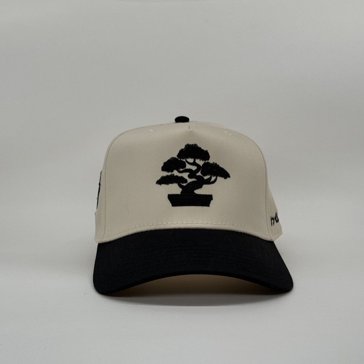 Japanese Brand Bonsai Tree Hat – LA SnapBack - Black and Khaki Size ONE SIZE - 3 Thumbnail