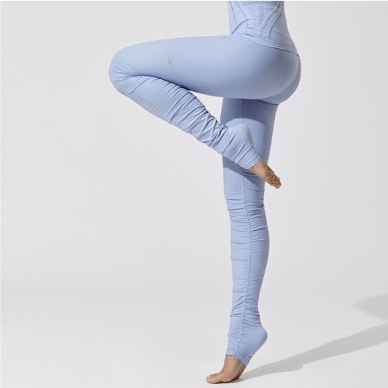 Alo Alo Yoga Idol Legging UV Blue Glossy Size 27" / US 4 / IT 40 - 1 Thumbnail