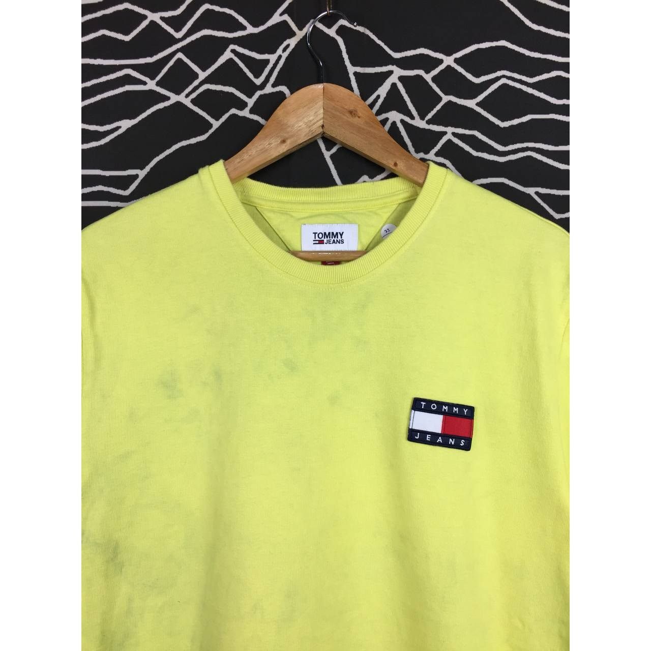 Tommy Hilfiger × Vintage Tommy Jeans Tommy Hilfiger Embroidered Logo Essential Tee Size US L / EU 52-54 / 3 - 3 Thumbnail
