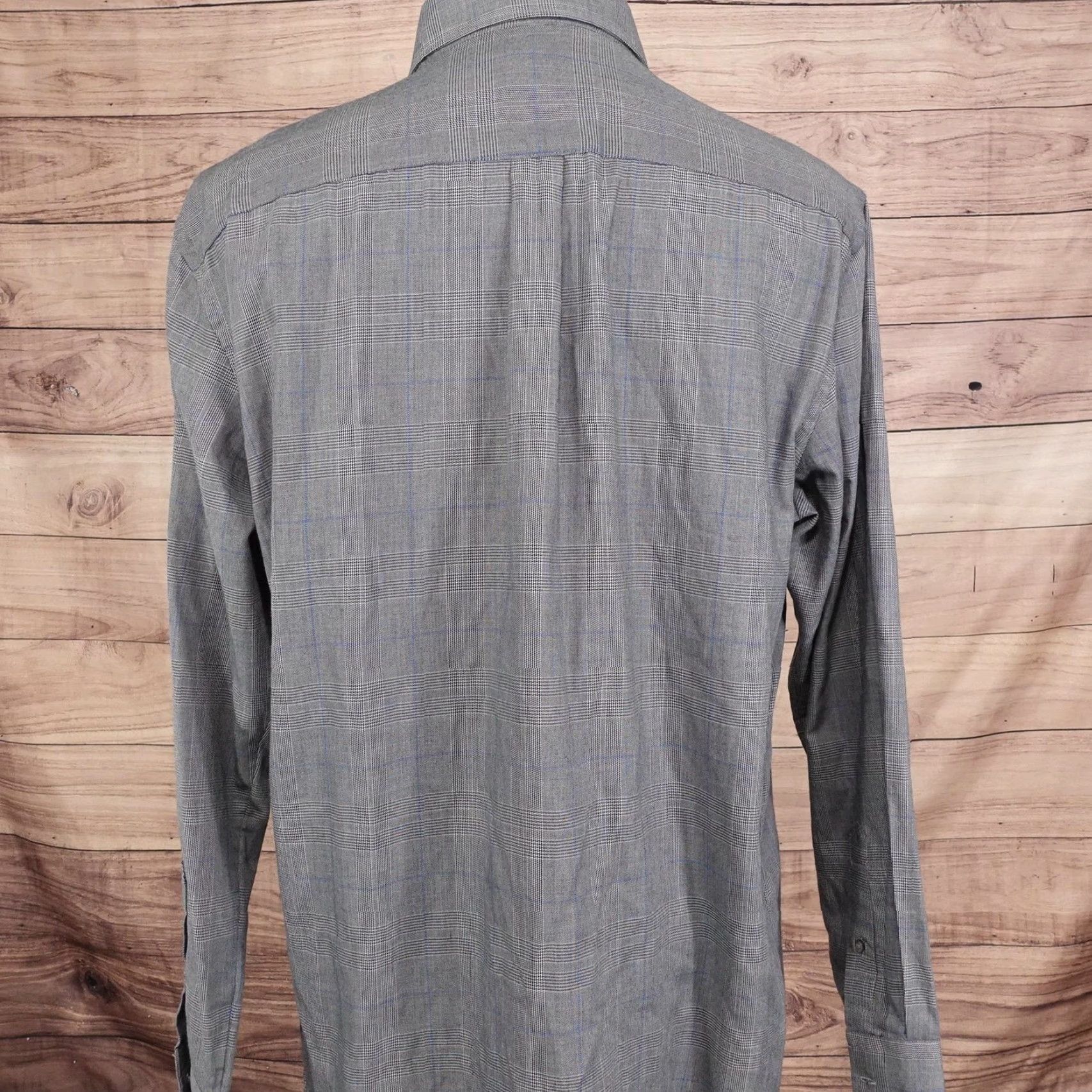Van Heusen Van Heusen Shirt Mens Large Gray Plaid Button-Down No Iron Long Sleeve 16-16.5 Pocket Size US L / EU 52-54 / 3 - 4 Thumbnail