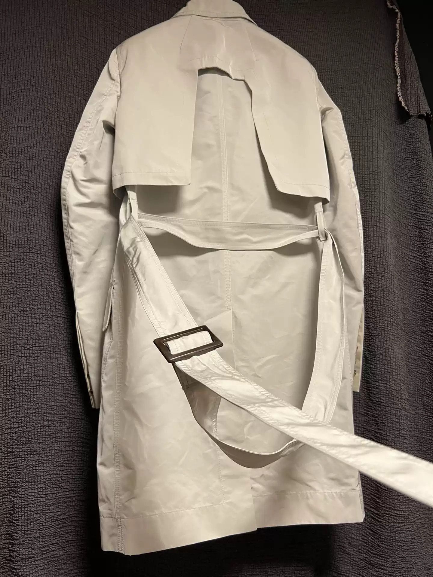 Rick Owens Rick Owens 19ss main line show; Horn button single slit tre Size US M / EU 48-50 / 2 - 3 Thumbnail