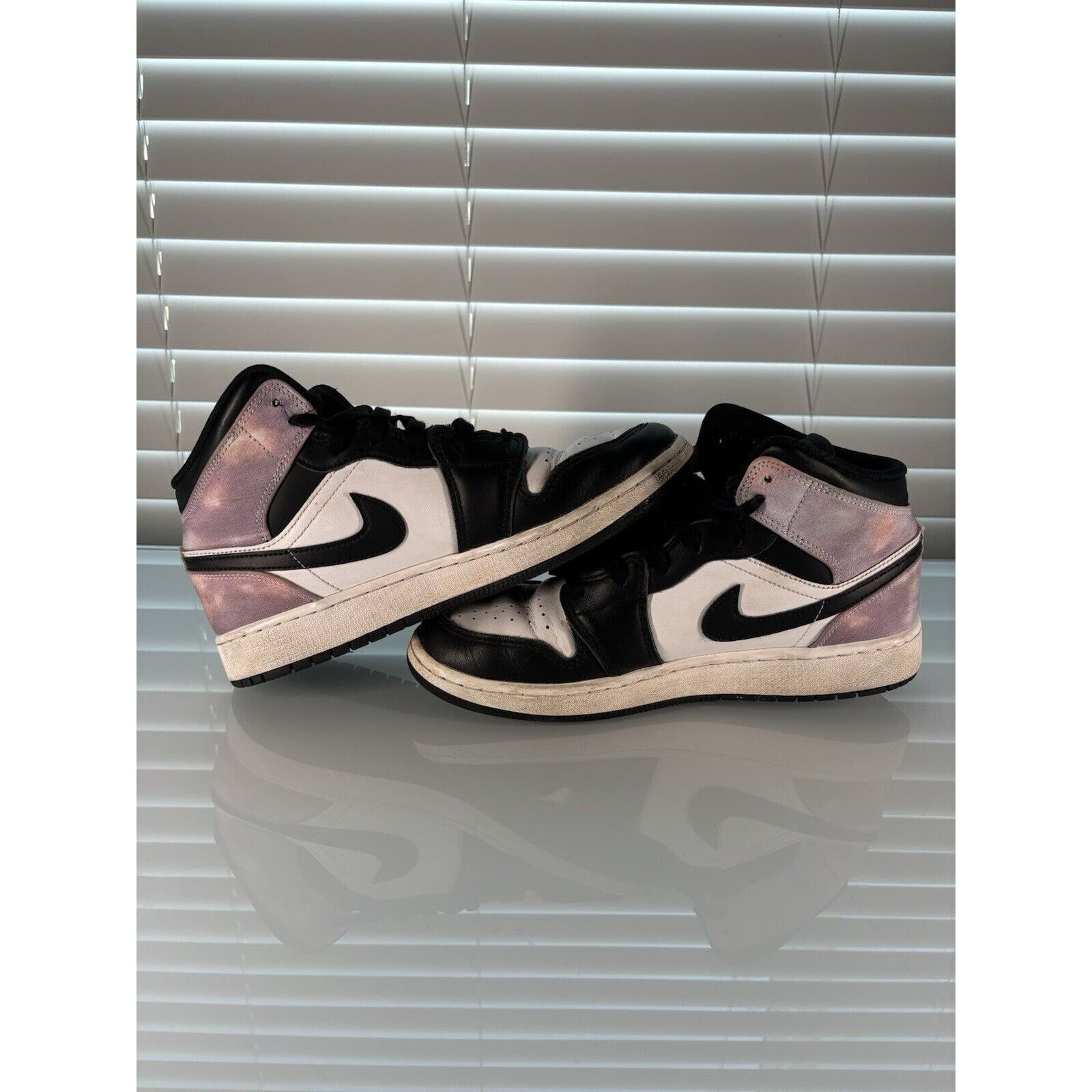 Jordan Brand Used - Air Jordan 1 SE Mid Zen Master Nike (Size: 6.5y) Size US 6.5 / EU 39-40 - 3 Thumbnail