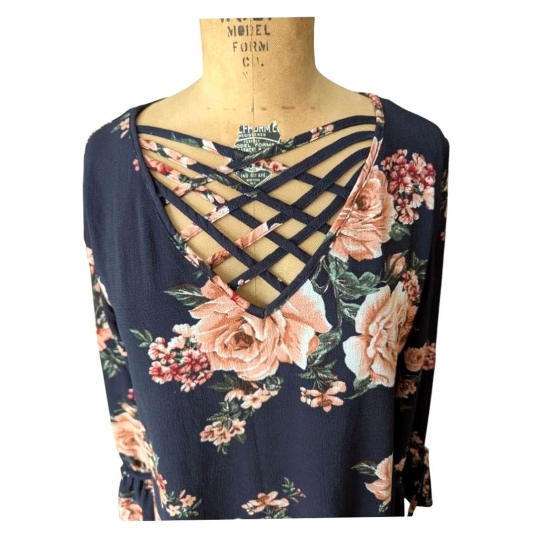 Vintage Navy Blue Floral Strappy V-Neck Bell Sleeve Shift Dress Boho Hippie Cottagecore Altar'd State Women S Bell Sleeve Dress Size S / US 4 / IT 40 - 2 Thumbnail
