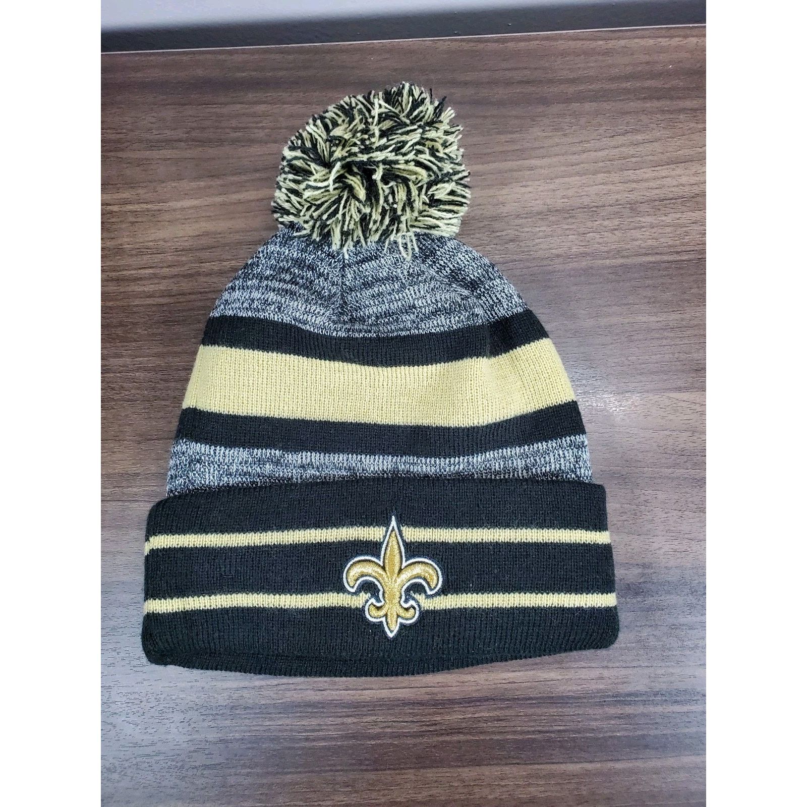 NFL × New Era New Orleans Saints Pom Beanie Knit Winter Hat Cap Football Size ONE SIZE - 1 Thumbnail