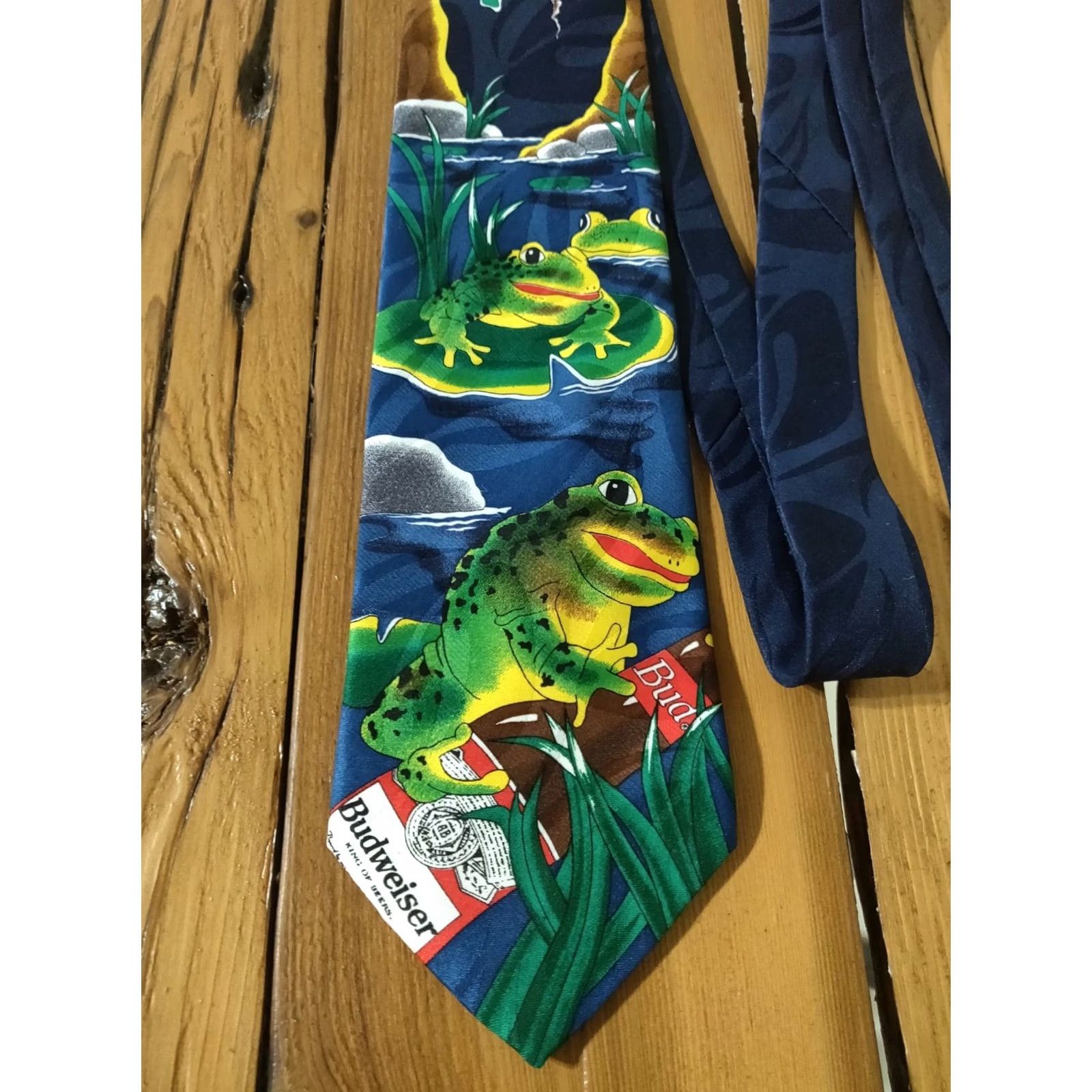 Budweiser VINTAGE Anheuser-Busch Budweiser 1996 Frog Beer Advertising Men's Neck Tie Size ONE SIZE - 2 Thumbnail