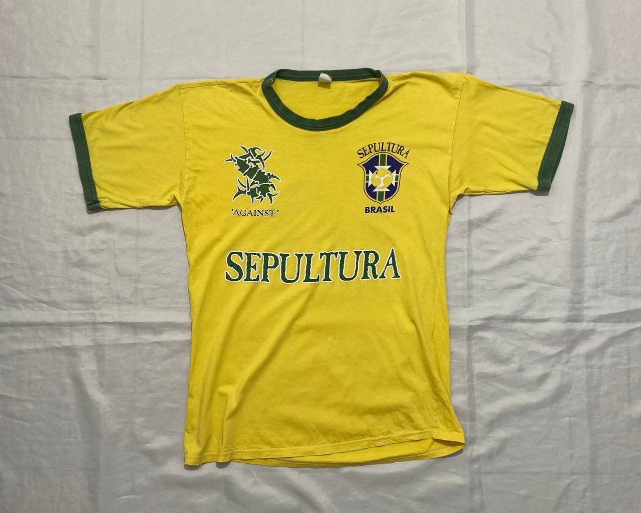 Band Tees Vintage t-shirt Sepultura Brazil 90s metal rock Size US XL / EU 56 / 4 - 1 Thumbnail