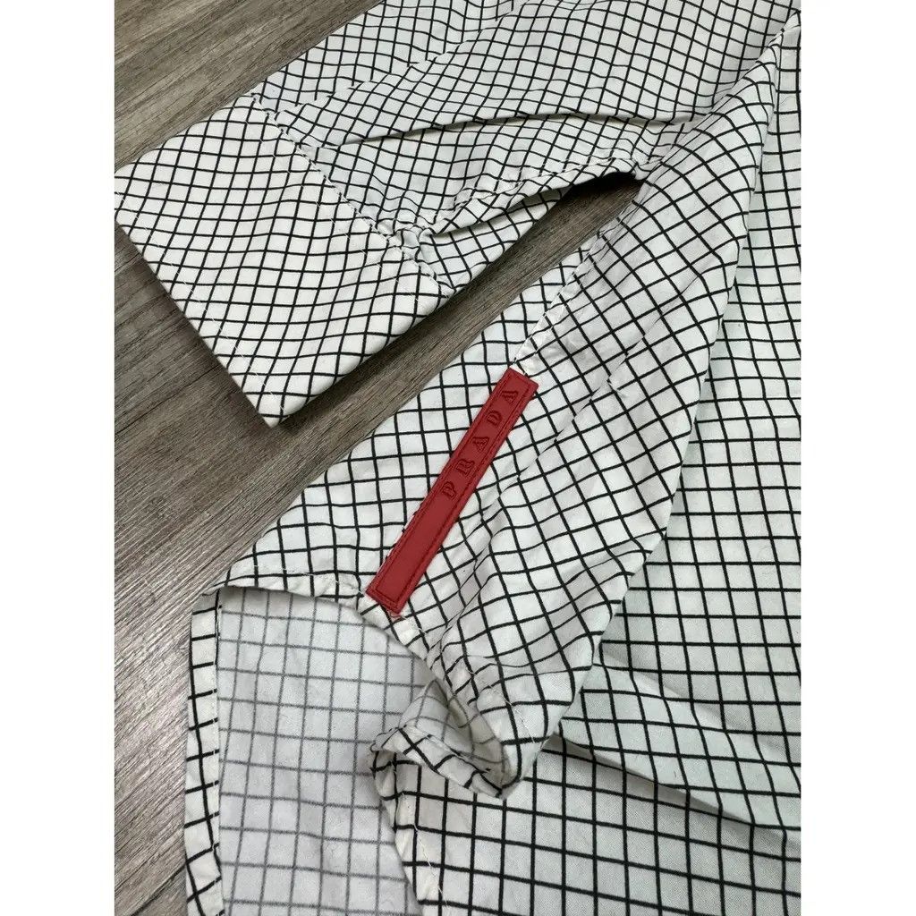 Prada Prada Red tab shirt Size: L Size US L / EU 52-54 / 3 - 3 Thumbnail