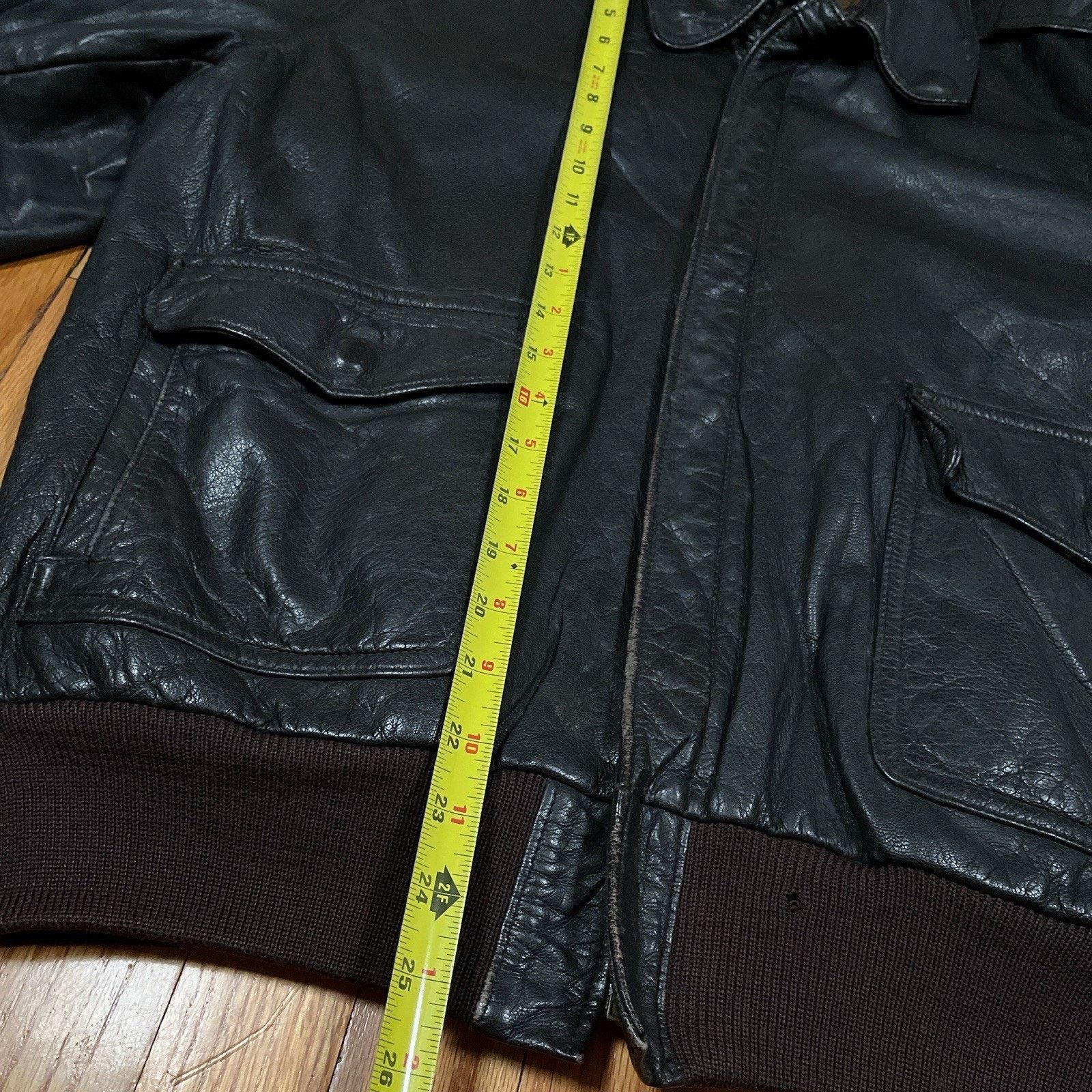 L.L. Bean VTG LL Bean A-2 Flight Bomber Jacket Leather Thinsulate USA Size US L / EU 52-54 / 3 - 6 Thumbnail