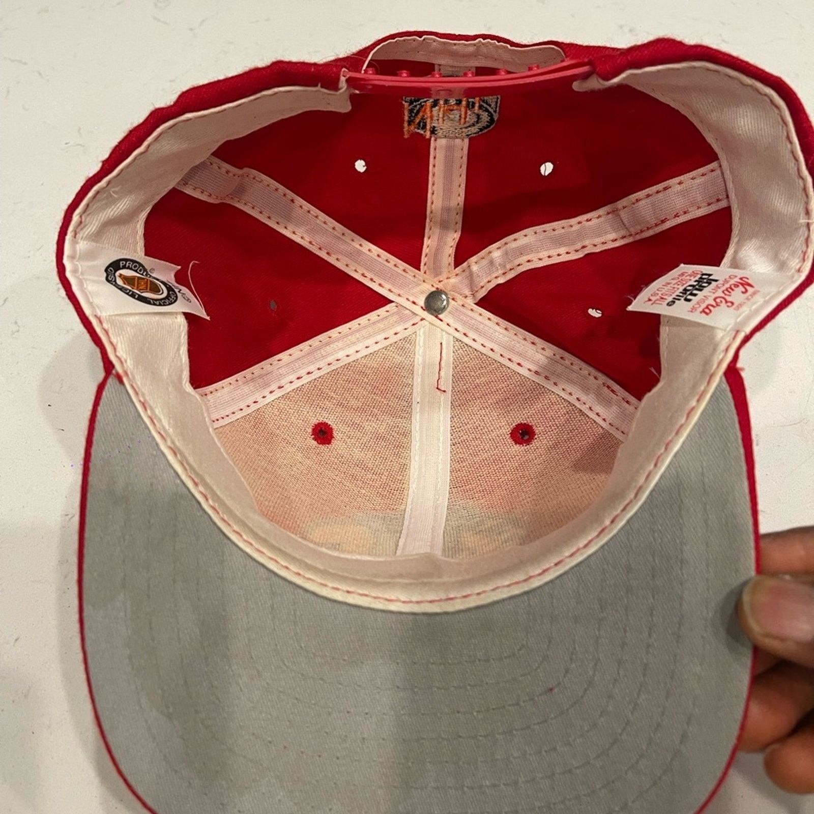 NHL Vintage Chicago Blackhawks Hat Cap Strap Back Red NHL Hockey Size ONE SIZE - 6 Thumbnail