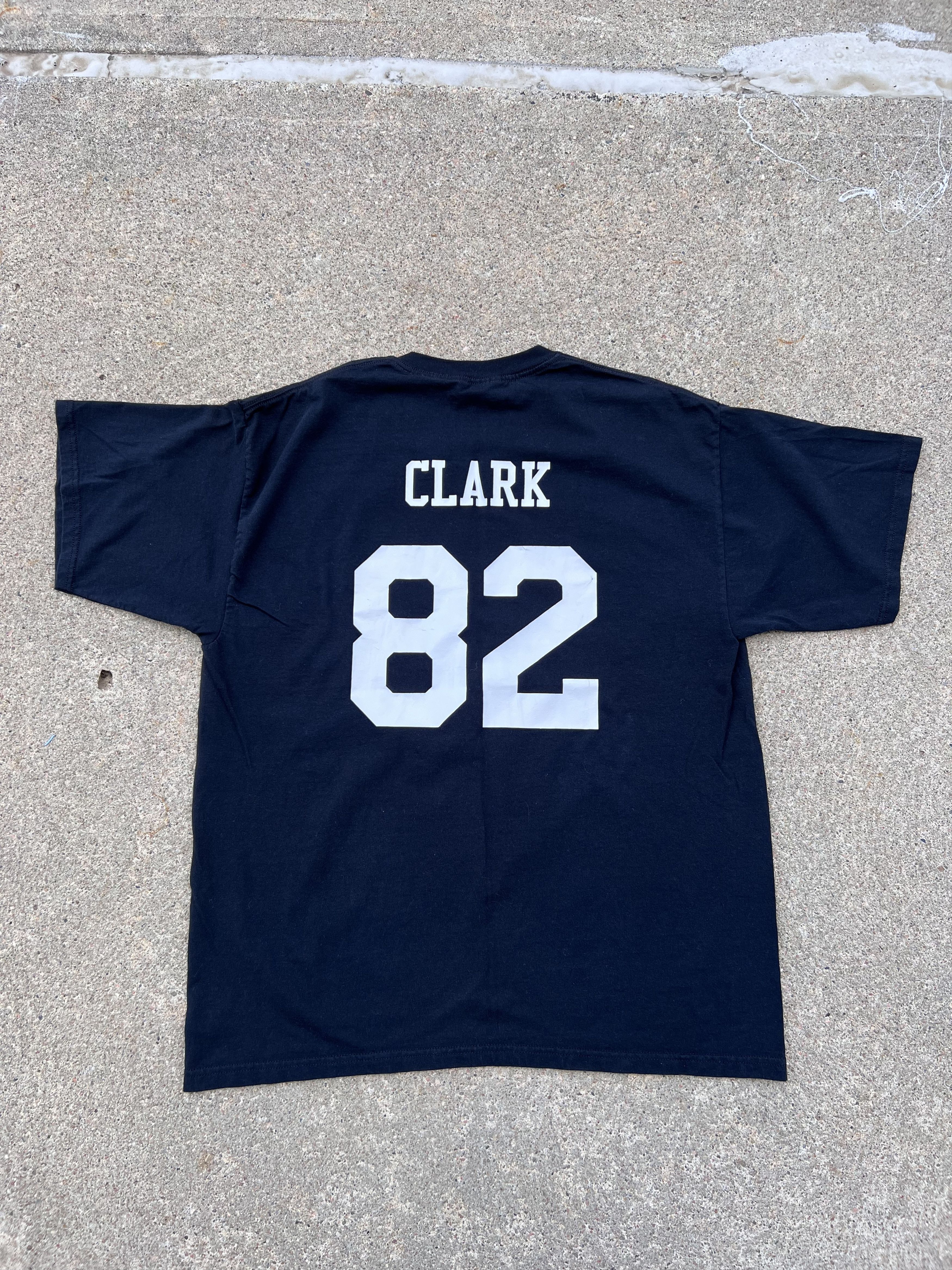 Vintage Vintage Gildan Blue Bar Panthers Football Tee in Black Size US XL / EU 56 / 4 - 4 Thumbnail