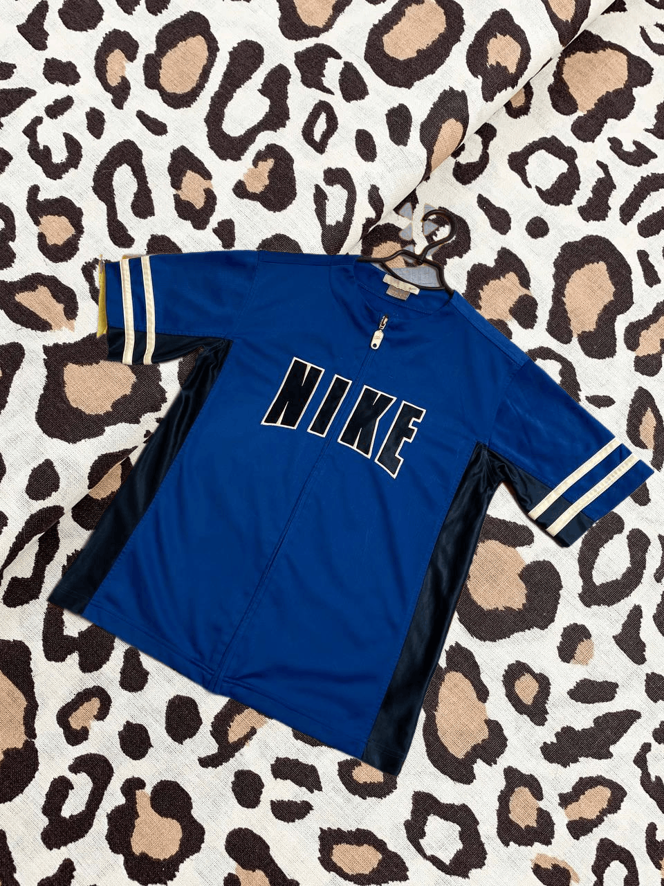 Nike VINTAGE Nike T-Shirt Men Y2K 90s Size US L / EU 52-54 / 3 - 1 Thumbnail