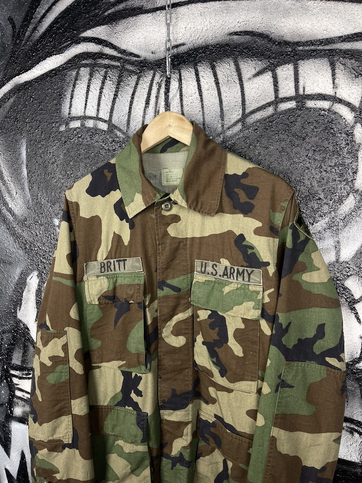 Vintage Army Coat Combat Woodland Camouflage Pattern Men’s Size S Size US S / EU 44-46 / 1 - 3 Thumbnail