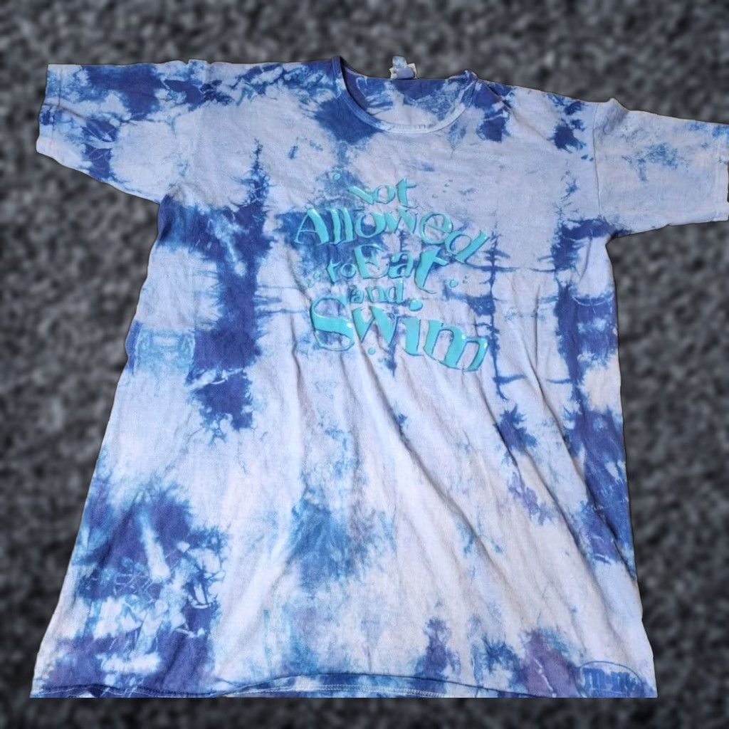 Vintage VINTAGE M&M World Las Vegas Unisex Adult Tie Dye Blue Short Sleeve One Size Sleep Shirt Size ONE SIZE - 1 Thumbnail