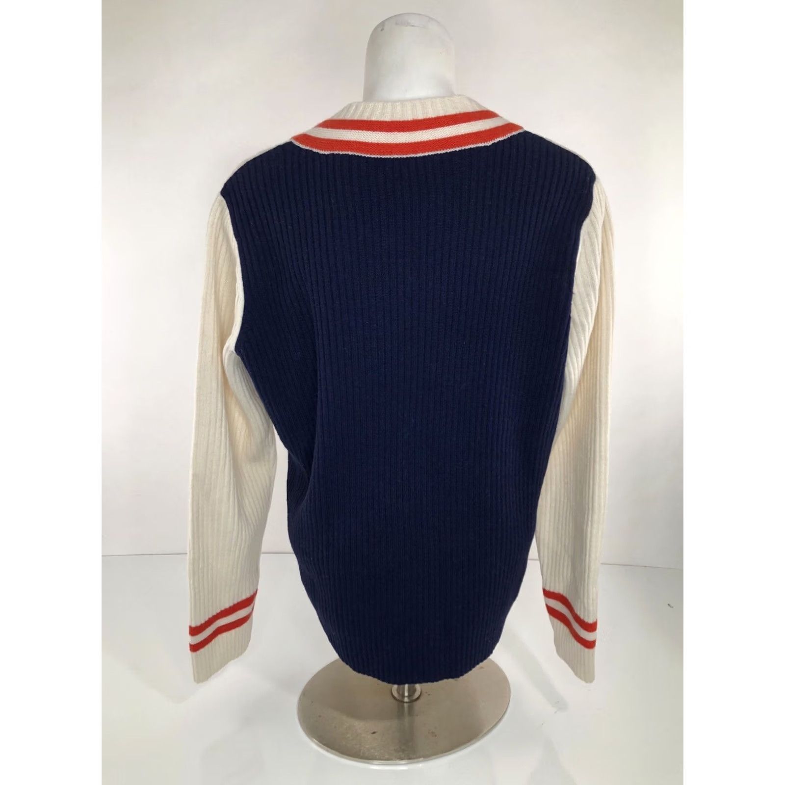 Brooks Brothers Brooks Brothers Red Fleece V-neck XL Cable-Knit Lambswool Sweater - Womens Pullover, Ivory / Blue / Red - XL, Excellent Size XL / US 12-14 / IT 48-50 - 4 Thumbnail