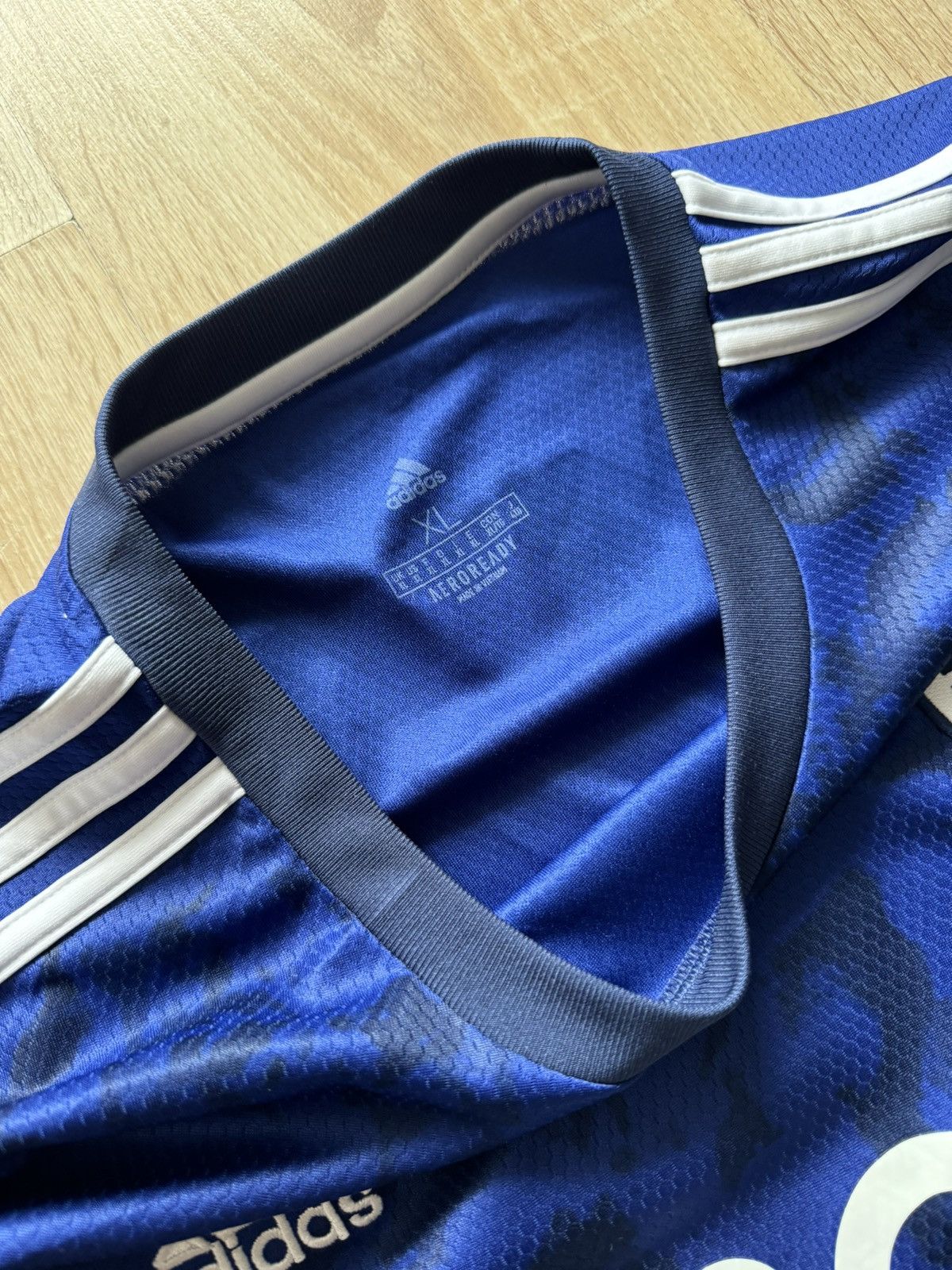Adidas LEEDS UNITED 2021 2022 AWAY SHIRT JERSEY ADIDAS H57060 Size US XL / EU 56 / 4 - 5 Thumbnail