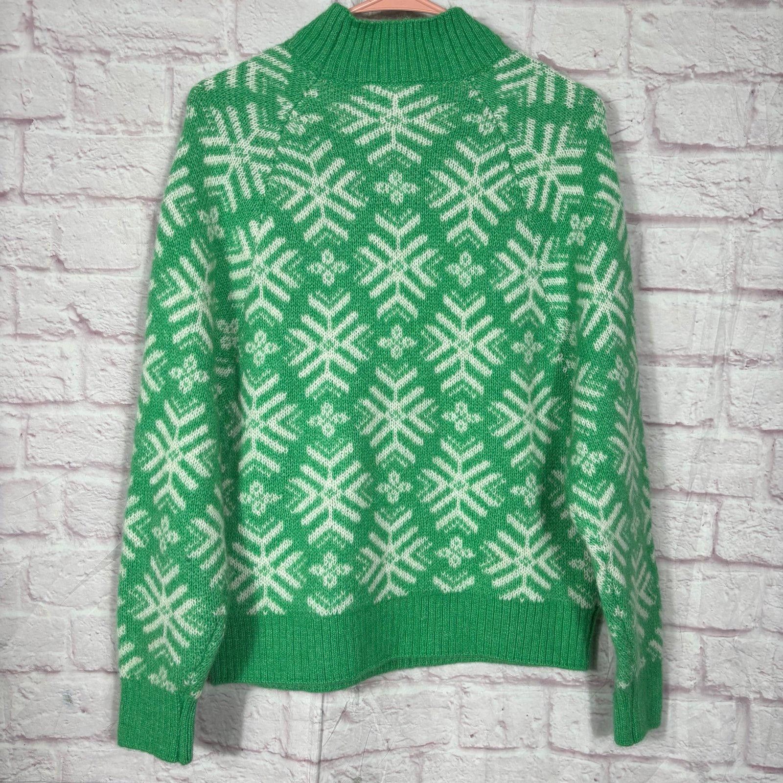 Old Navy Old Navy Medium Green Snowflake Pattern Sweater Size M / US 6-8 / IT 42-44 - 6 Thumbnail