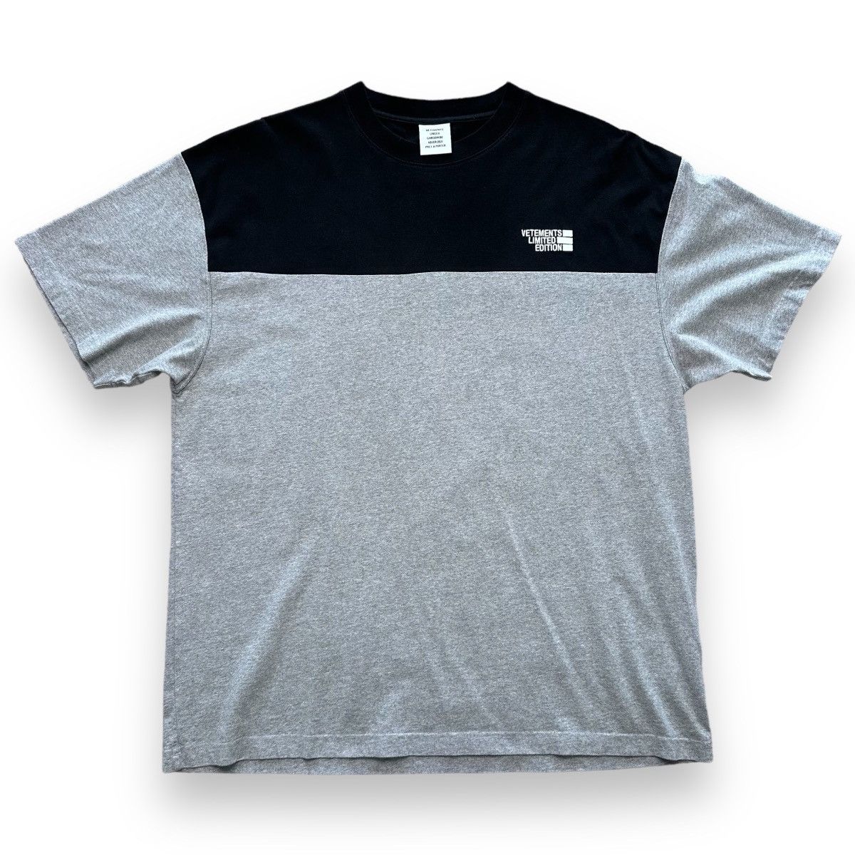 Vetements Vetements The North Face Logo Tee Size US XL / EU 56 / 4 - 1 Thumbnail
