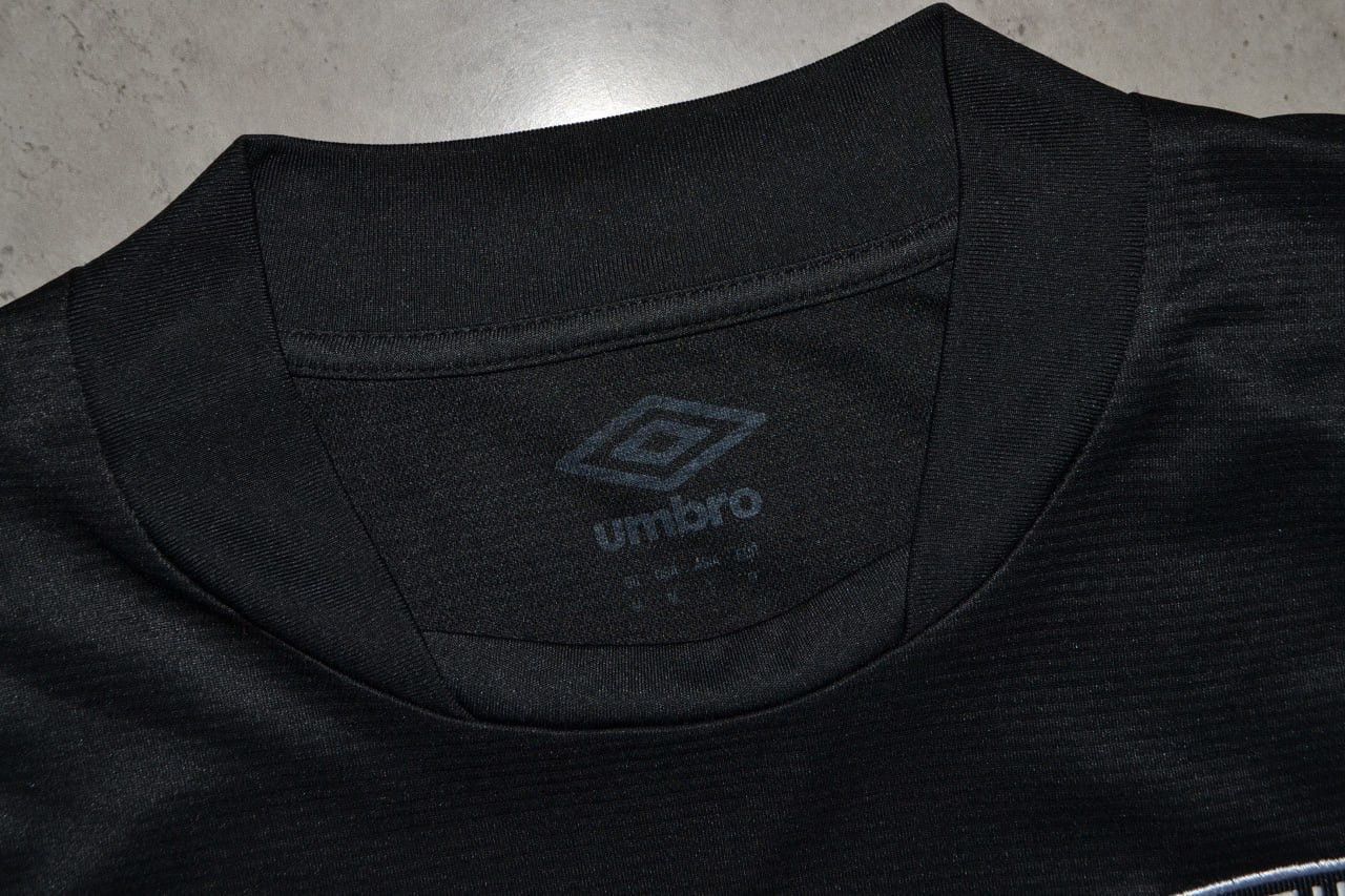 Umbro UMBRO WEST HAM UNITED T-shirt set Shorts SOCCER Size M Size US M / EU 48-50 / 2 - 6 Thumbnail