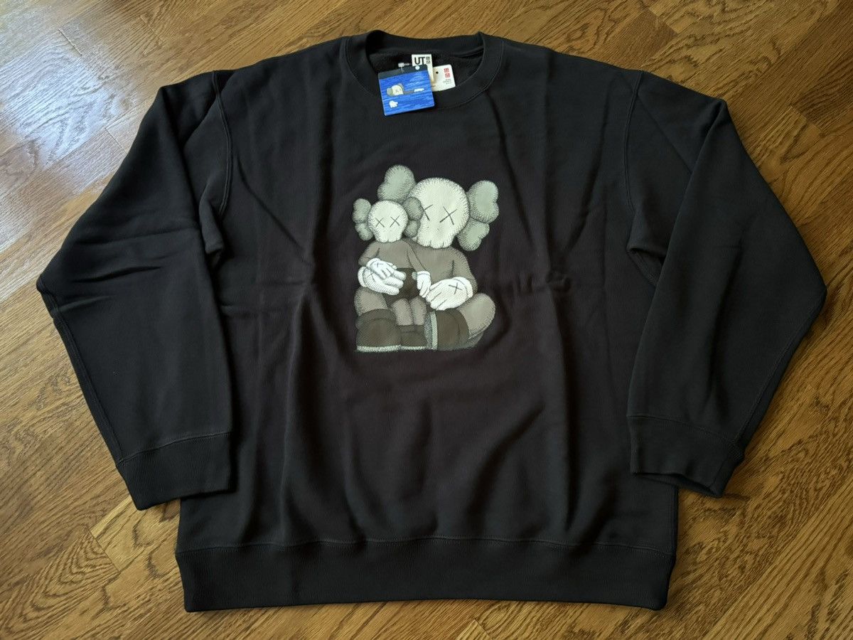 Kaws × Uniqlo 3XL Kaws Long Sleeve Sweatshirt Uniqlo UT Black Changbai Size US XXL / EU 58 / 5 - 8 Thumbnail