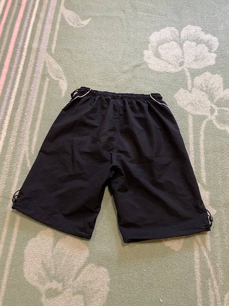 Nike Vintage Nike Y2K Logo Streetwear Shorts Size M Size US 30 / EU 46 - 14 Thumbnail