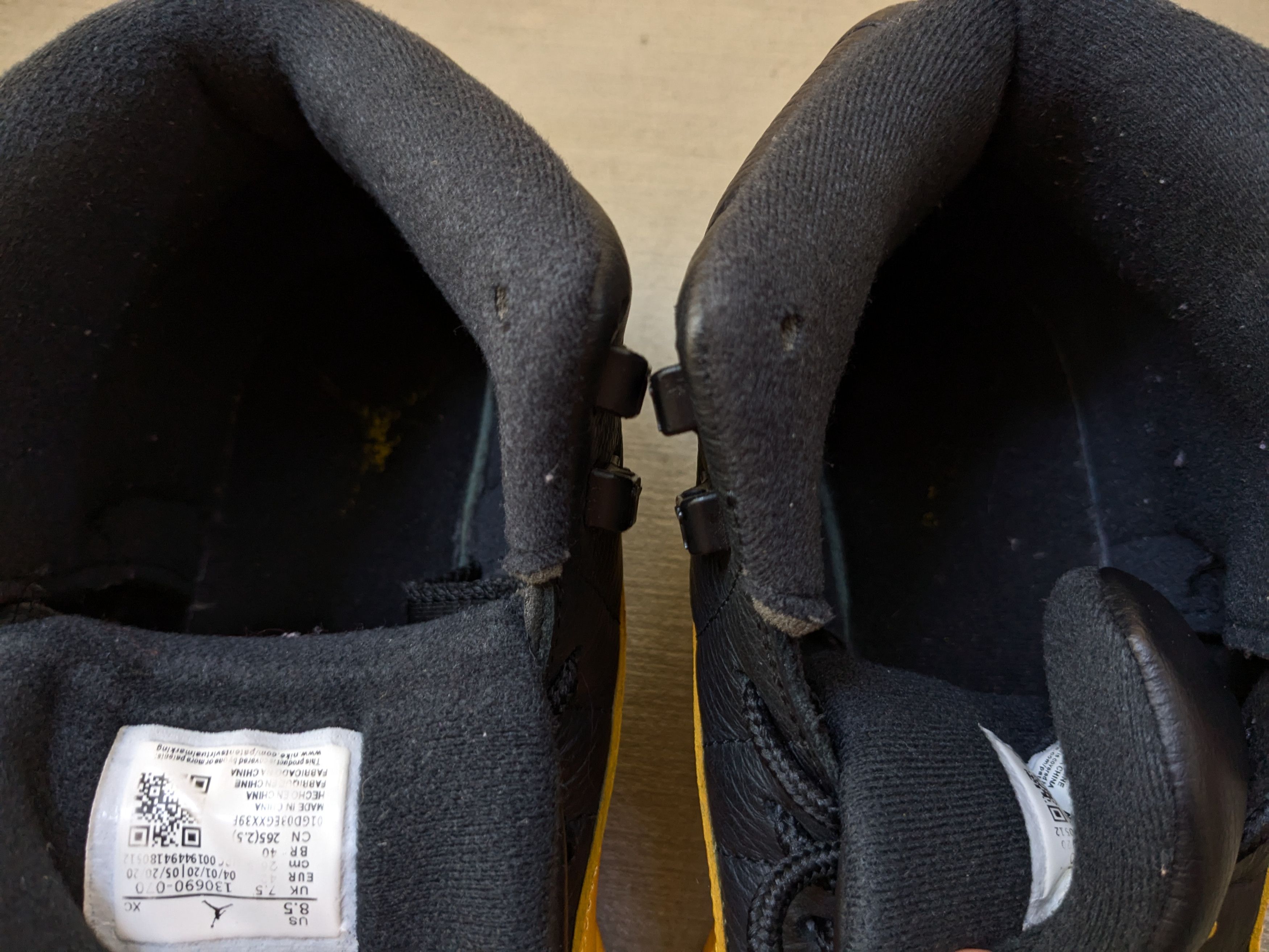 Jordan Brand Nike Air Jordan 12 Retro University Gold 8.5 Yellow Black Size US 8.5 / EU 41-42 - 3 Thumbnail