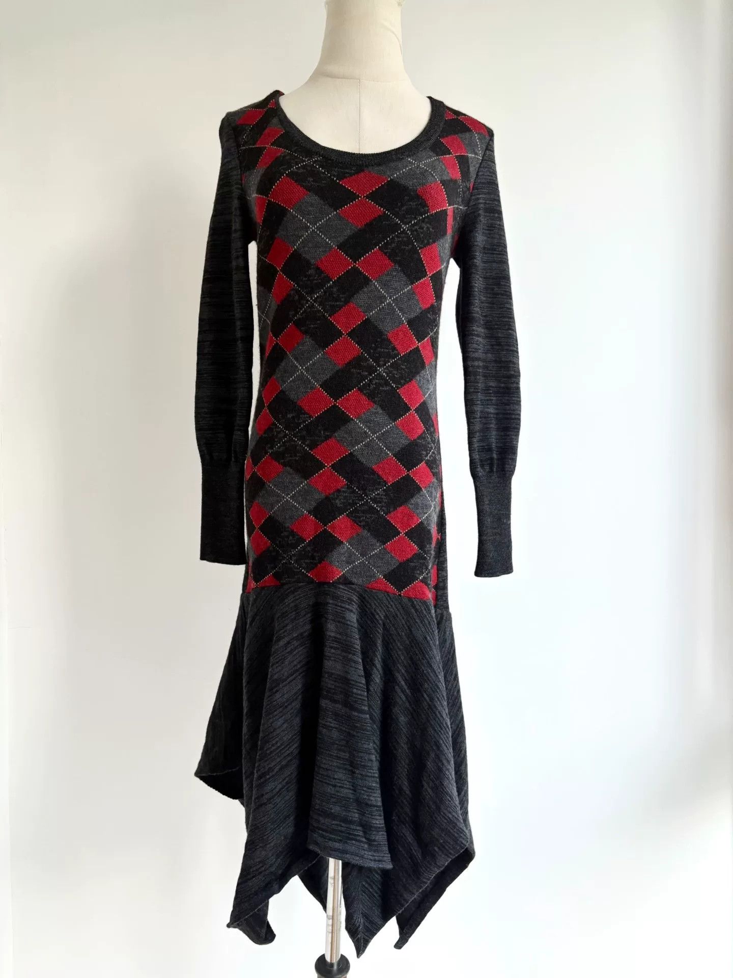 Vivienne Westwood Vivienne Westwood Vintage Gray Knit Dress Size M / US 6-8 / IT 42-44 - 1 Thumbnail