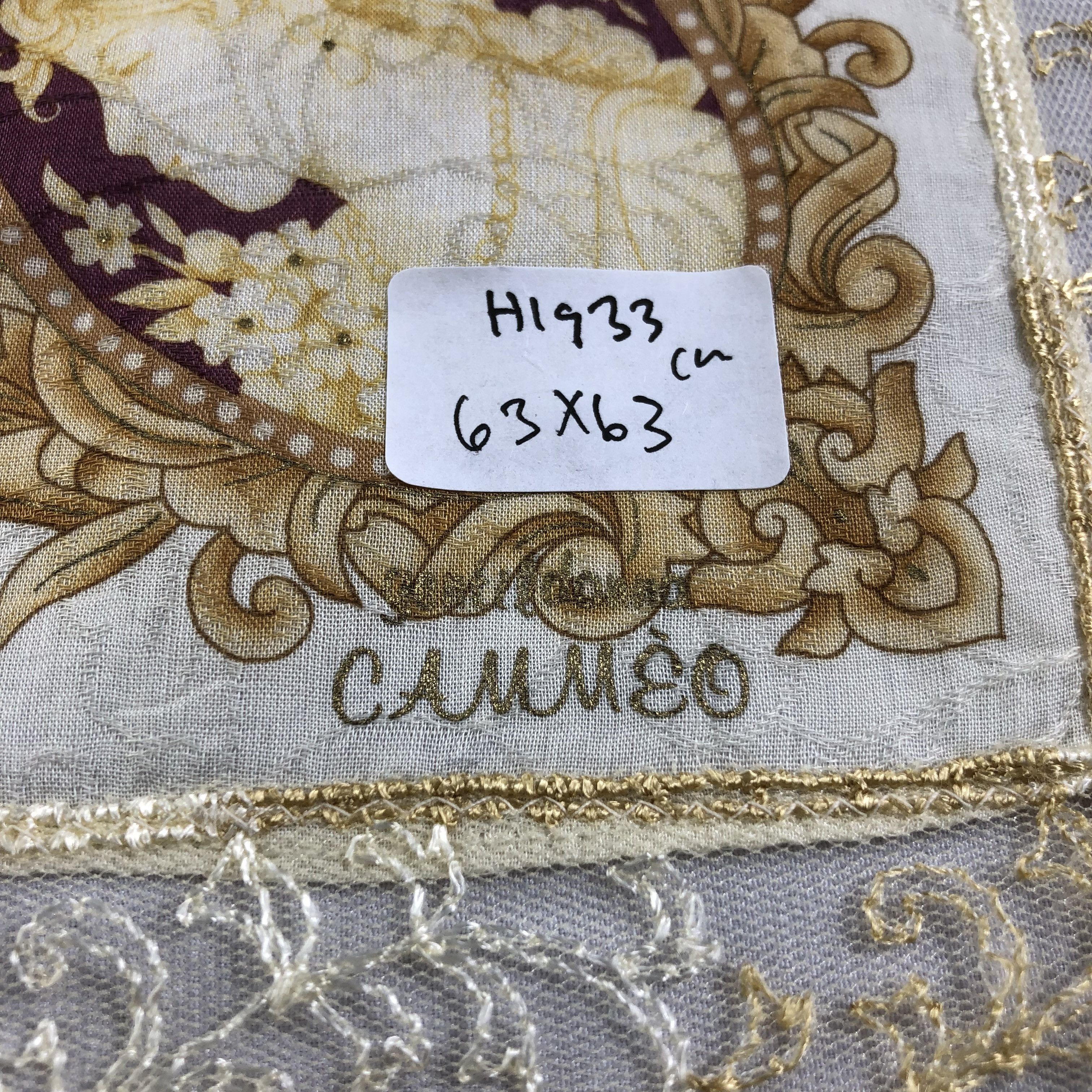 Vintage Cammeo Luxury Baroque Handkerchief Neckerchief Bandana H1933 Size ONE SIZE - 6 Thumbnail