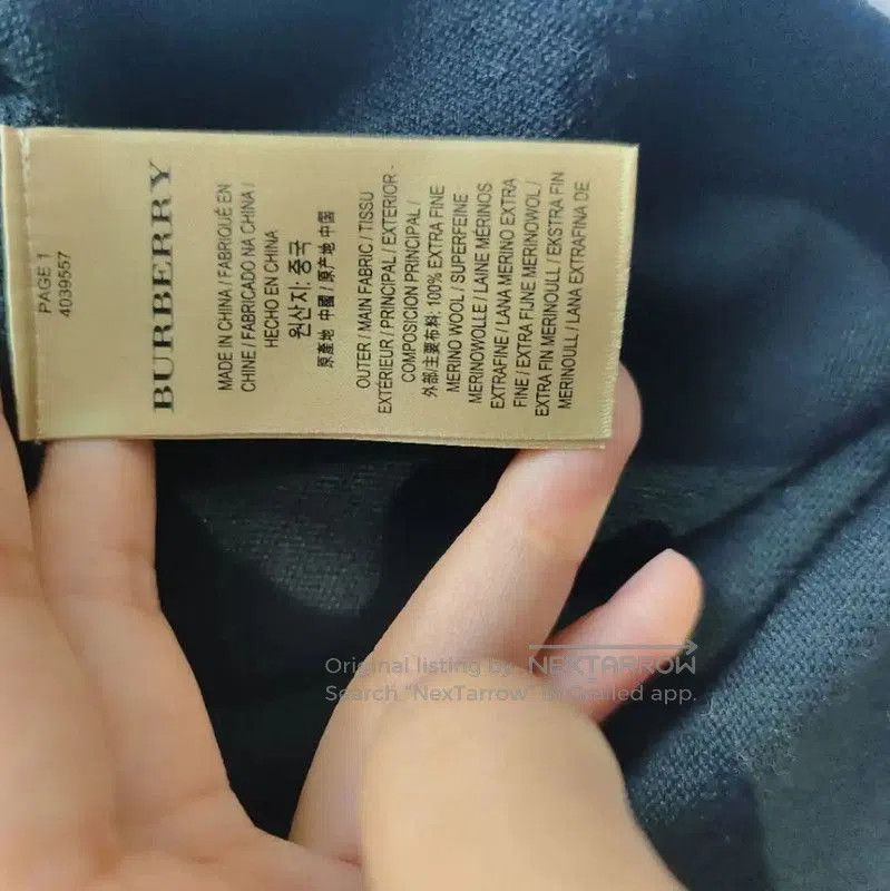 Burberry Burberry Black Wool Ladies Knit Sweater. Size S / US 4 / IT 40 - 4 Thumbnail