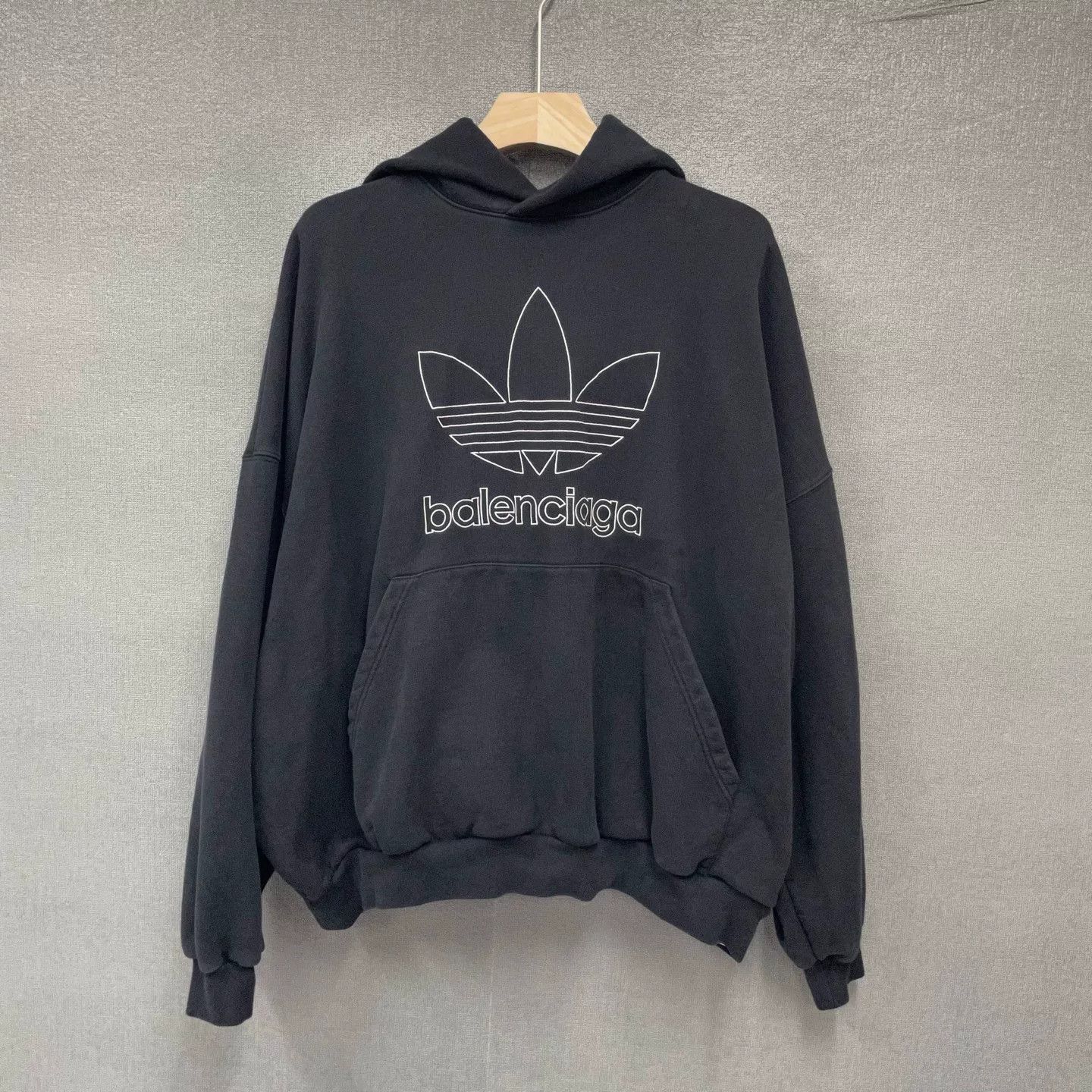 Balenciaga Balenciaga Embroidered Hoodie Sweatshirt Size US M / EU 48-50 / 2 - 1 Thumbnail