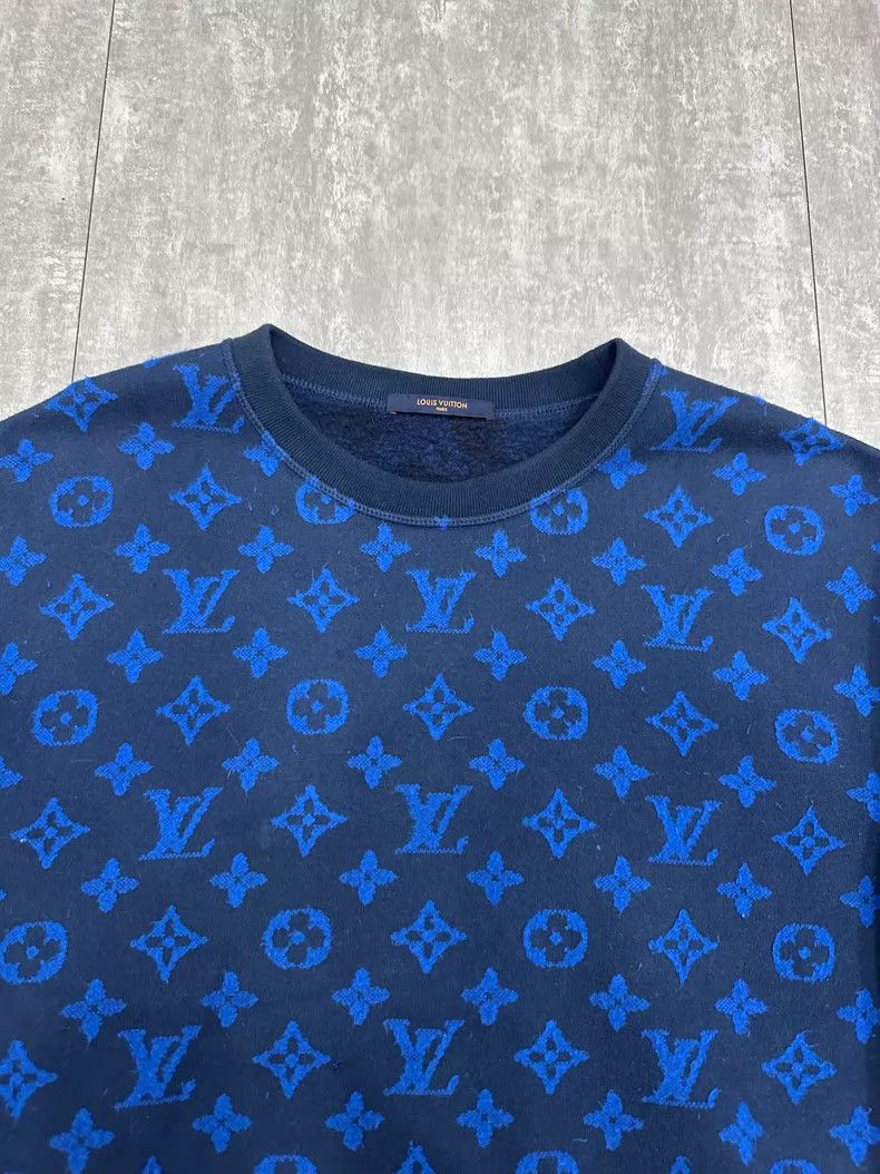 Louis Vuitton Louis Vuitton Blue full-logo long-sleeve sweatshirt Size US XL / EU 56 / 4 - 3 Thumbnail