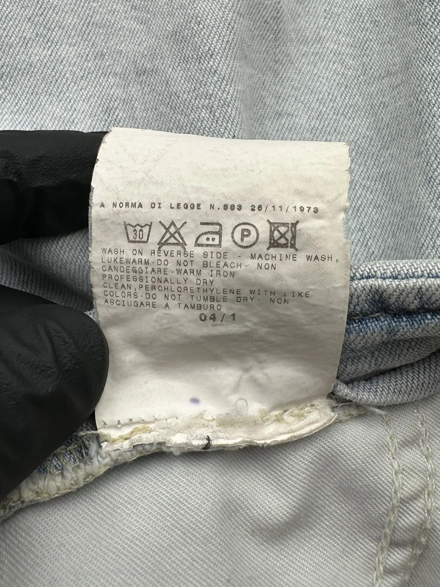 Versace Jeans Couture Versace Jeans Couture Vintage Mini Skirt (B366) Size 26" / US 2 / IT 38 - 7 Thumbnail