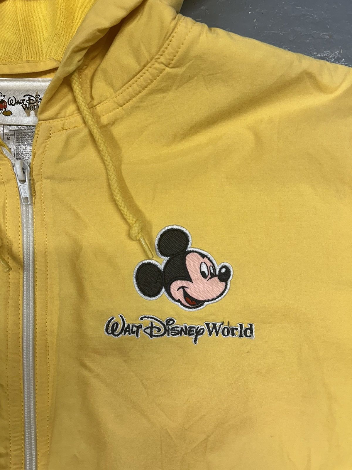 Disney × Mickey Mouse × Vintage Crazy Vintage 90s Essential Disney Mickey Yellow Windbreaker Size US M / EU 48-50 / 2 - 4 Thumbnail