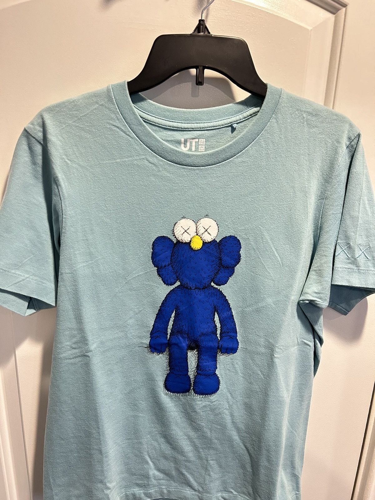 Kaws × Uniqlo Kaws x Uniqlo Size US S / EU 44-46 / 1 - 1 Thumbnail