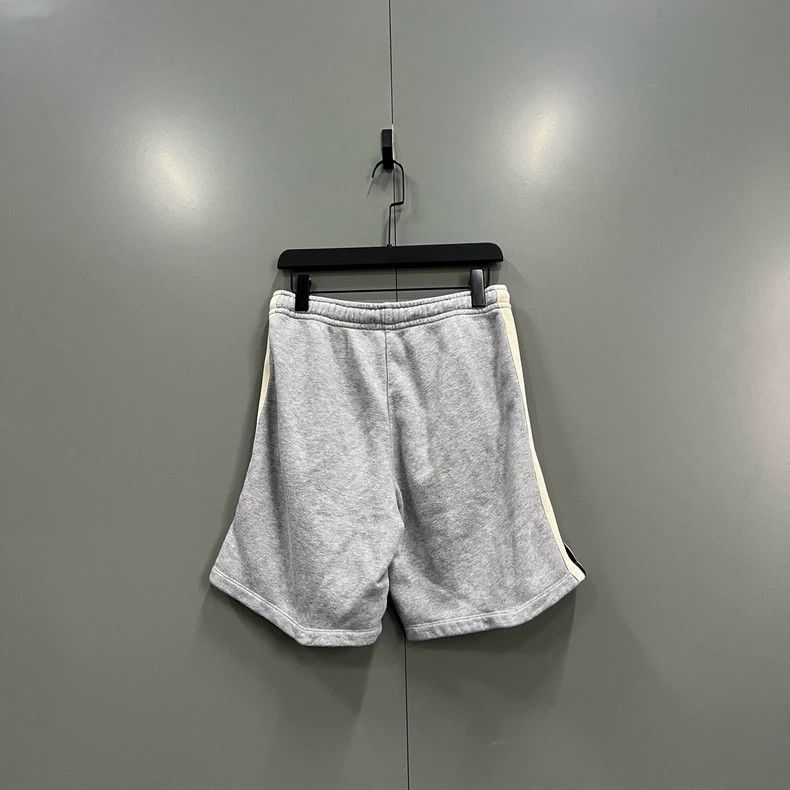 Gucci Gucci Size S Tiger head embroidered logo shorts size S 25 Size US 30 / EU 46 - 2 Thumbnail
