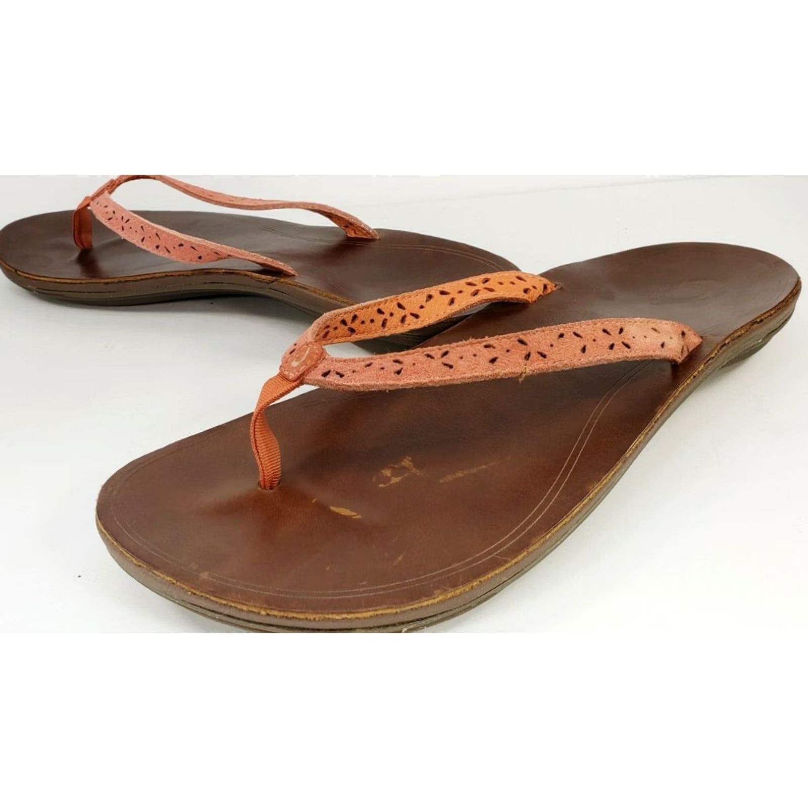 Olukai OluKai Puka Flip Flops Sandals Womens Size 9 Coral Perforated Straps Leather Slip On Flat Satin? Size US 9 / IT 39 - 6 Thumbnail
