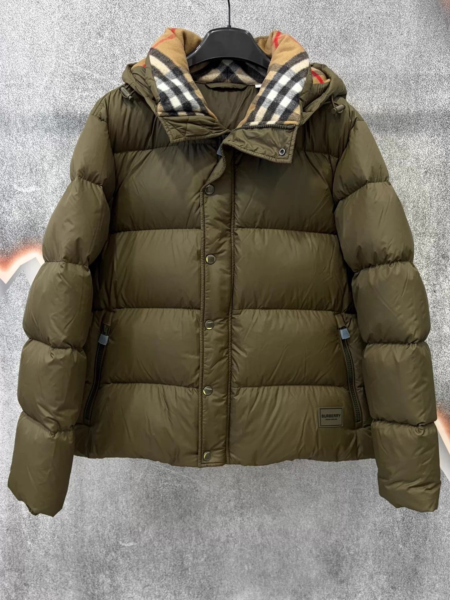 Burberry Burberry Men's Hooded Olive Green XXL Check-Lined Puffer Jacket Size US XXL / EU 58 / 5 - 1 Thumbnail