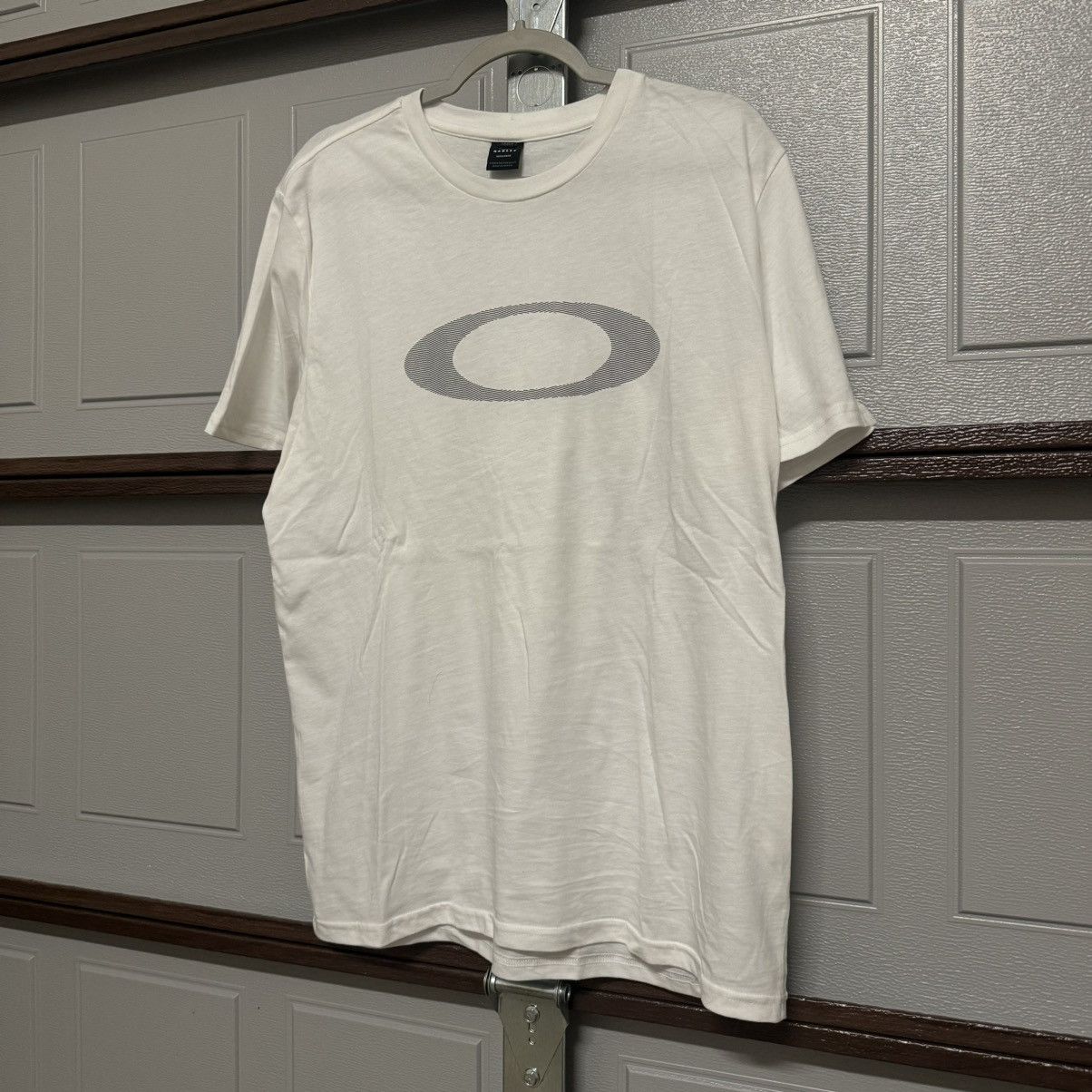 Oakley × Vintage Vintage y2k oakley gorpcore tee M Size US M / EU 48-50 / 2 - 1 Thumbnail