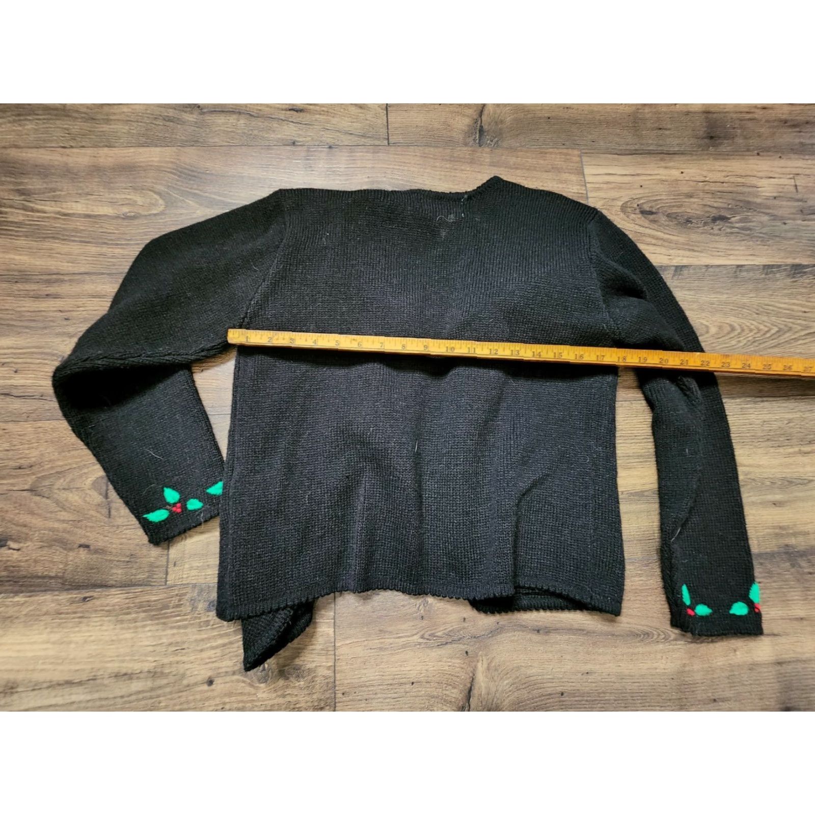 Vintage VINTAGE Tally Ho Cardigan Sweater Womens S Black Embroidered Holly Christmas Cardigan (Crew Neck, Long Sleeve) Size S / US 4 / IT 40 - 2 Thumbnail