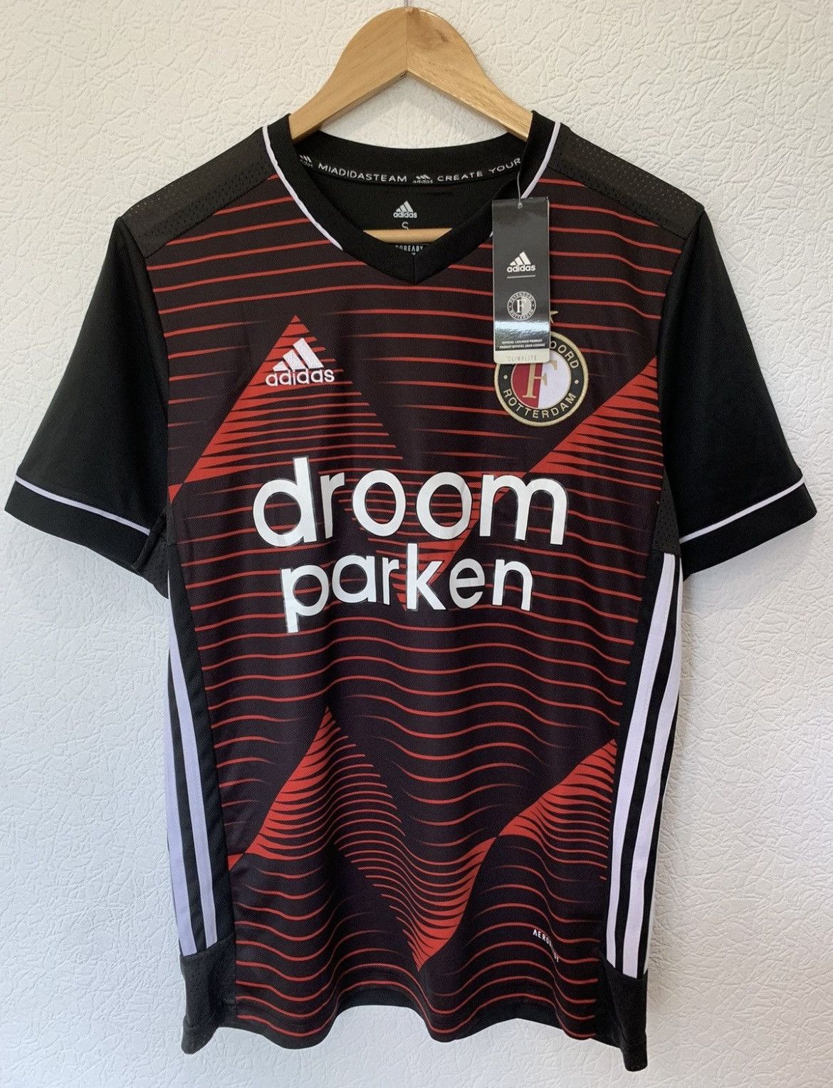Adidas SENESI FEYENOORD ADIDAS 2020/2021 AWAY KIT SOCCER JERSEY Size US S / EU 44-46 / 1 - 1 Thumbnail